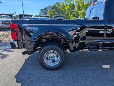 2026 Ford Super Duty F-350 DRW LARIAT