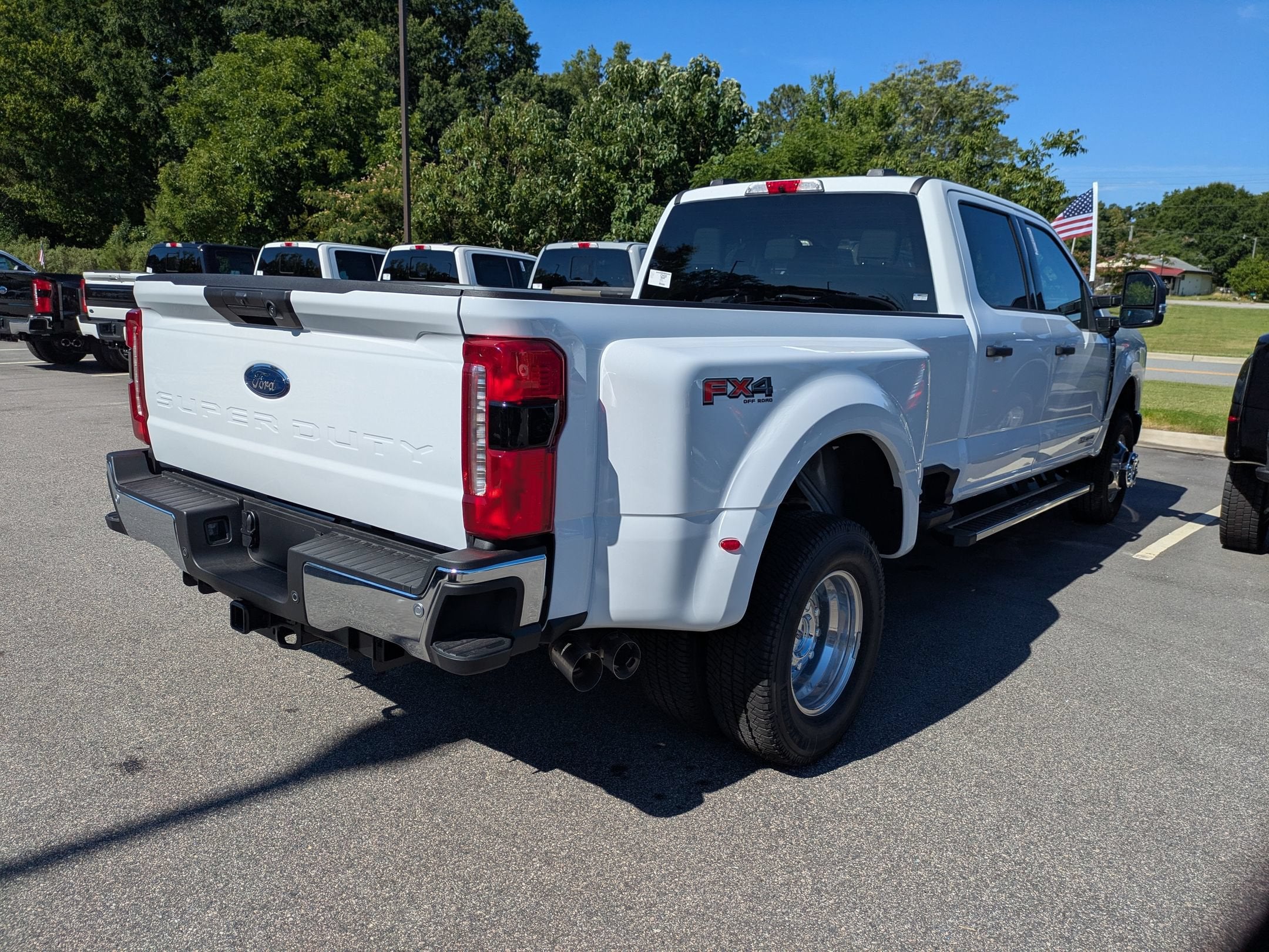 2026 Ford Super Duty F-350 DRW XLT