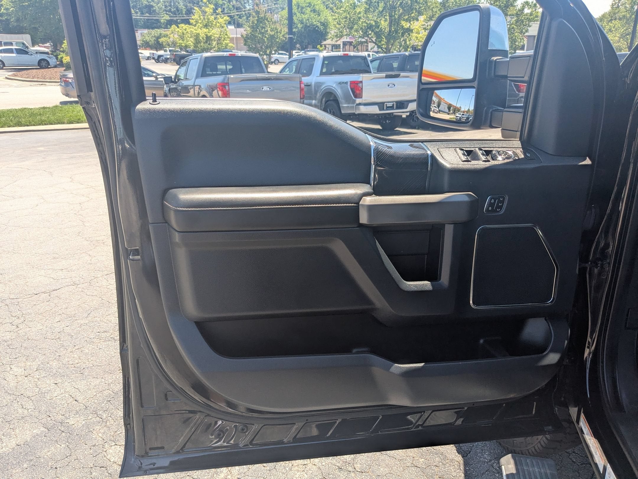 2022 Ford Super Duty F-450 DRW Platinum