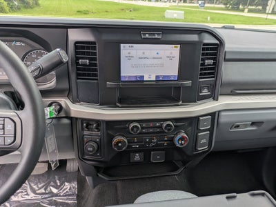 2026 Ford Super Duty F-450 DRW XLT
