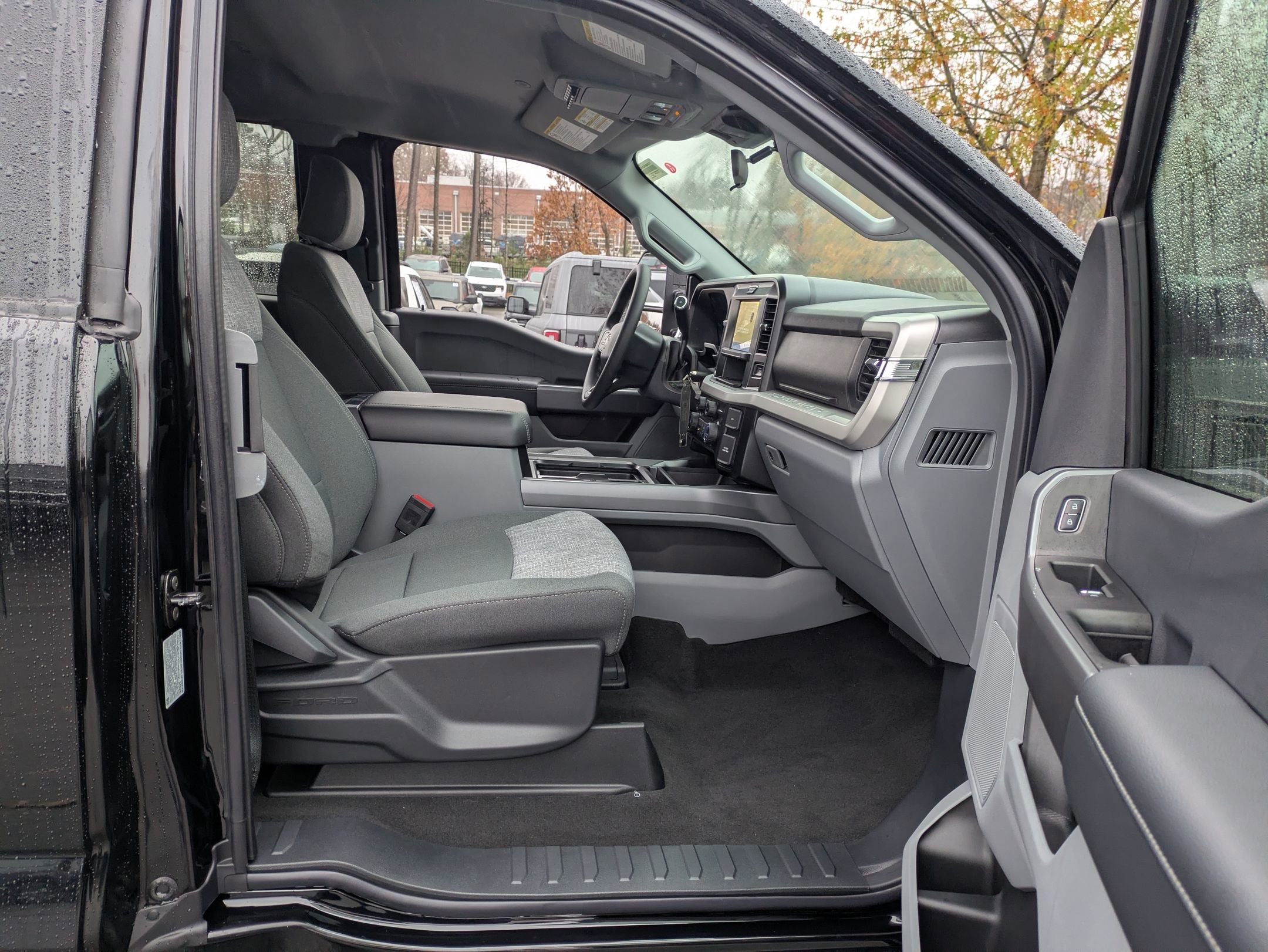 2026 Ford Super Duty F-350 SRW XLT