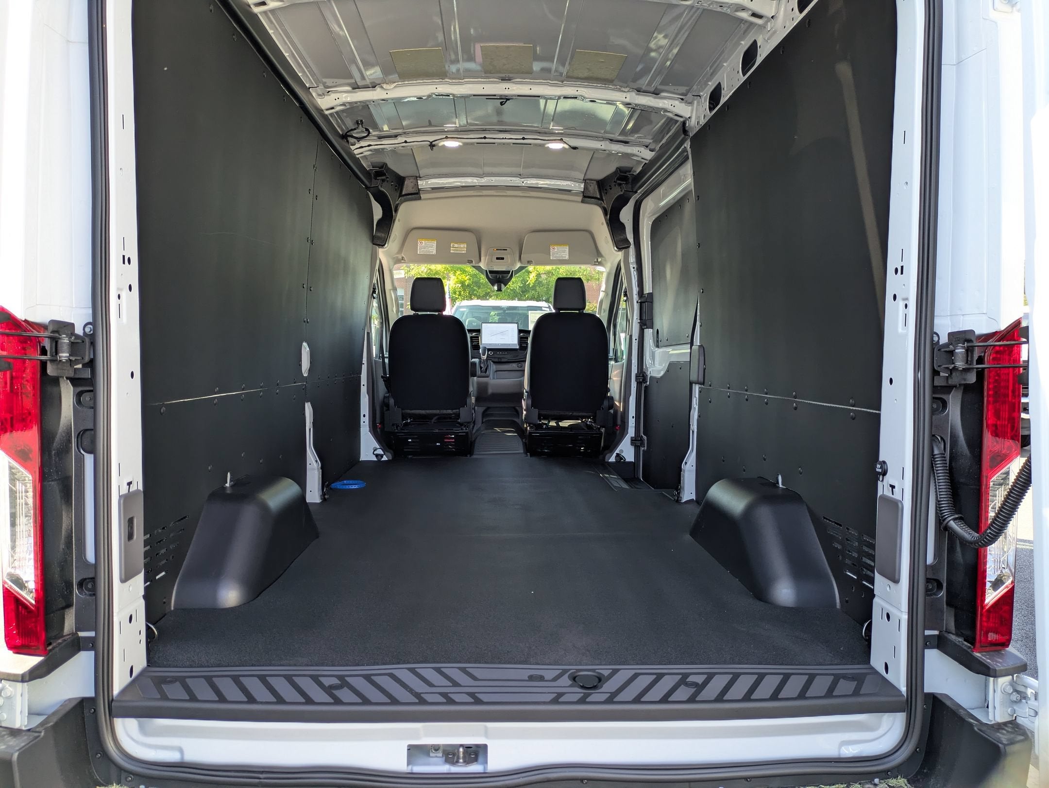 2026 Ford Transit Cargo Van Base