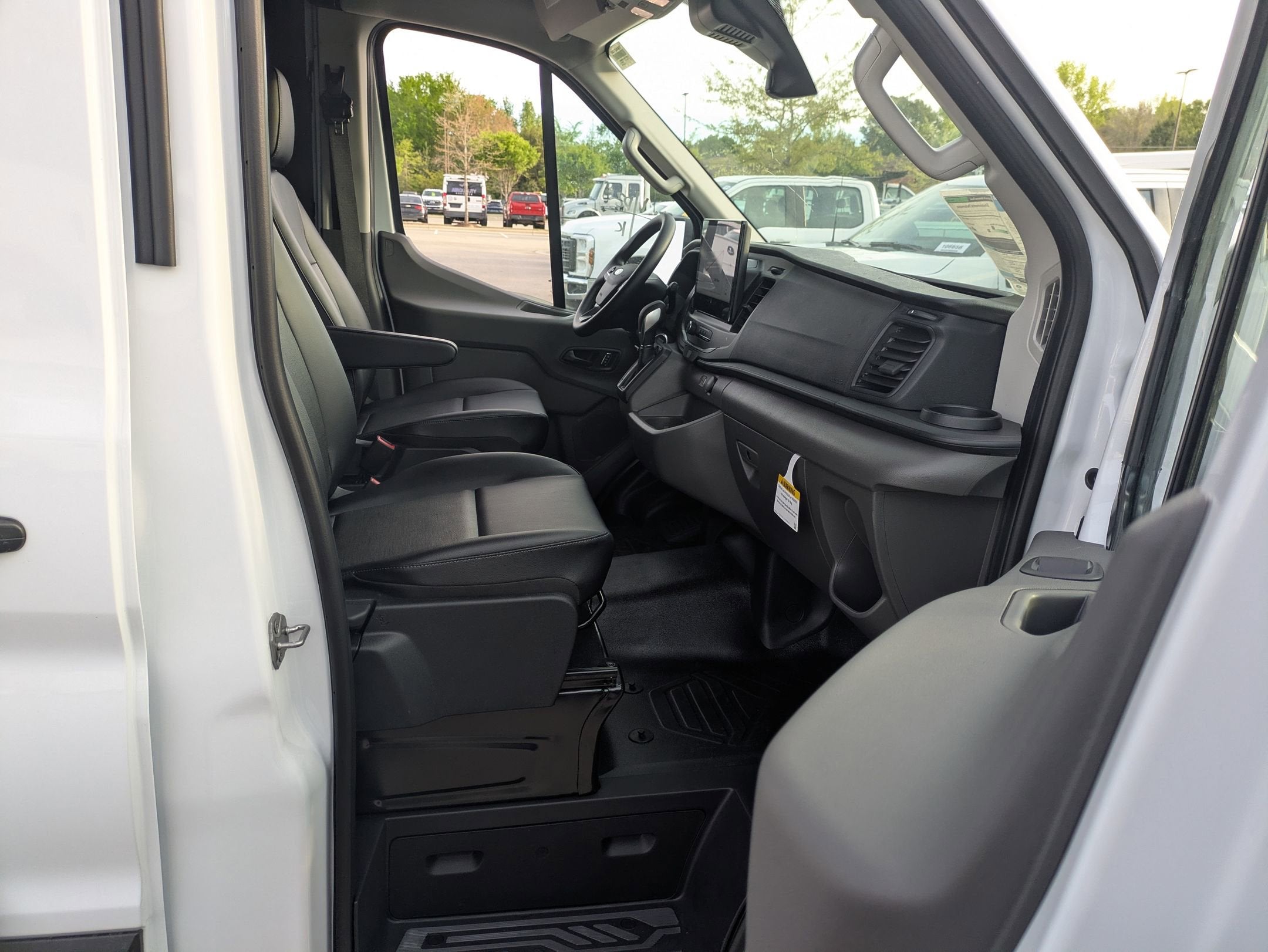 2026 Ford Transit Cargo Van Base