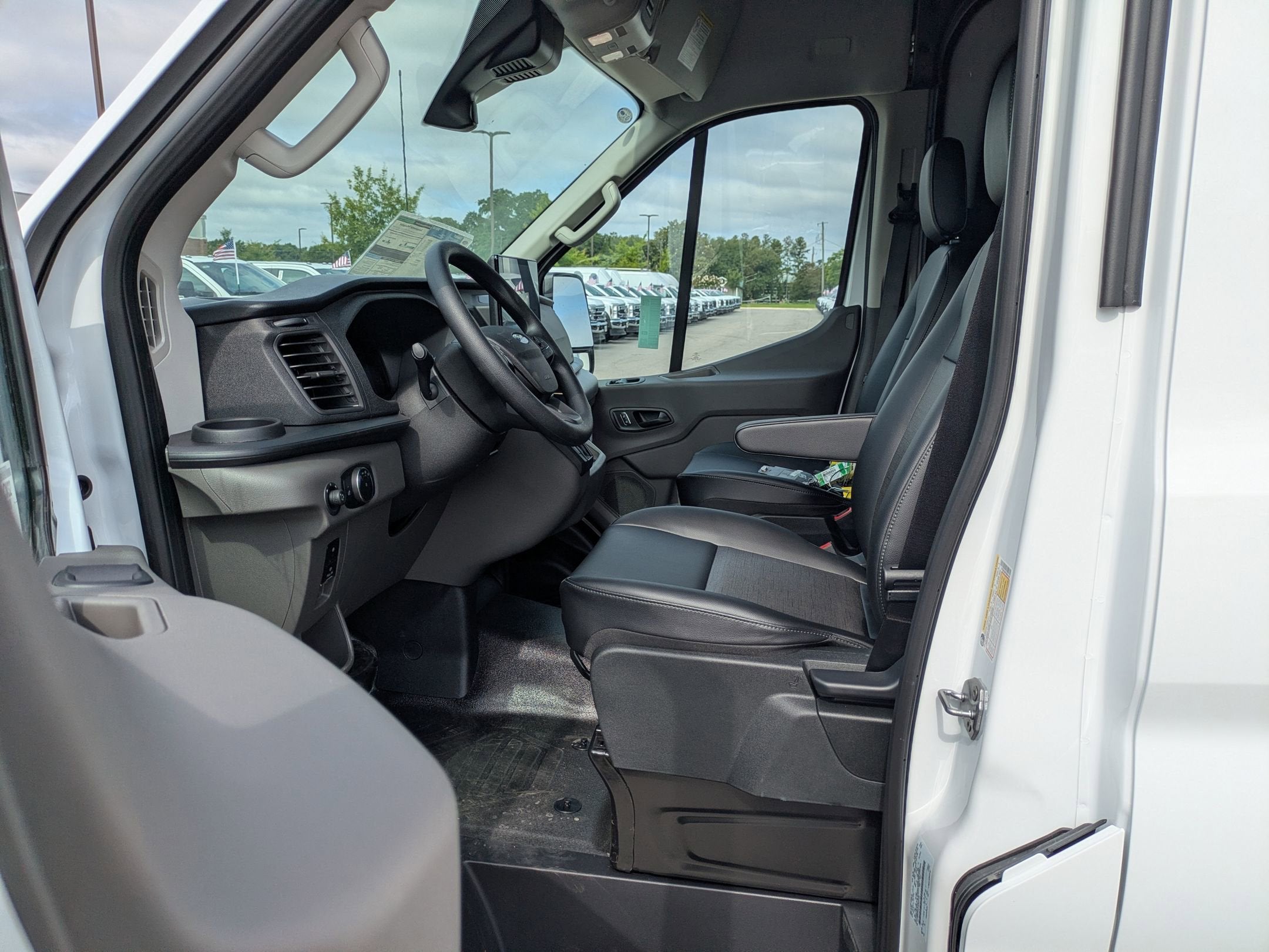 2026 Ford Transit Cargo Van Base