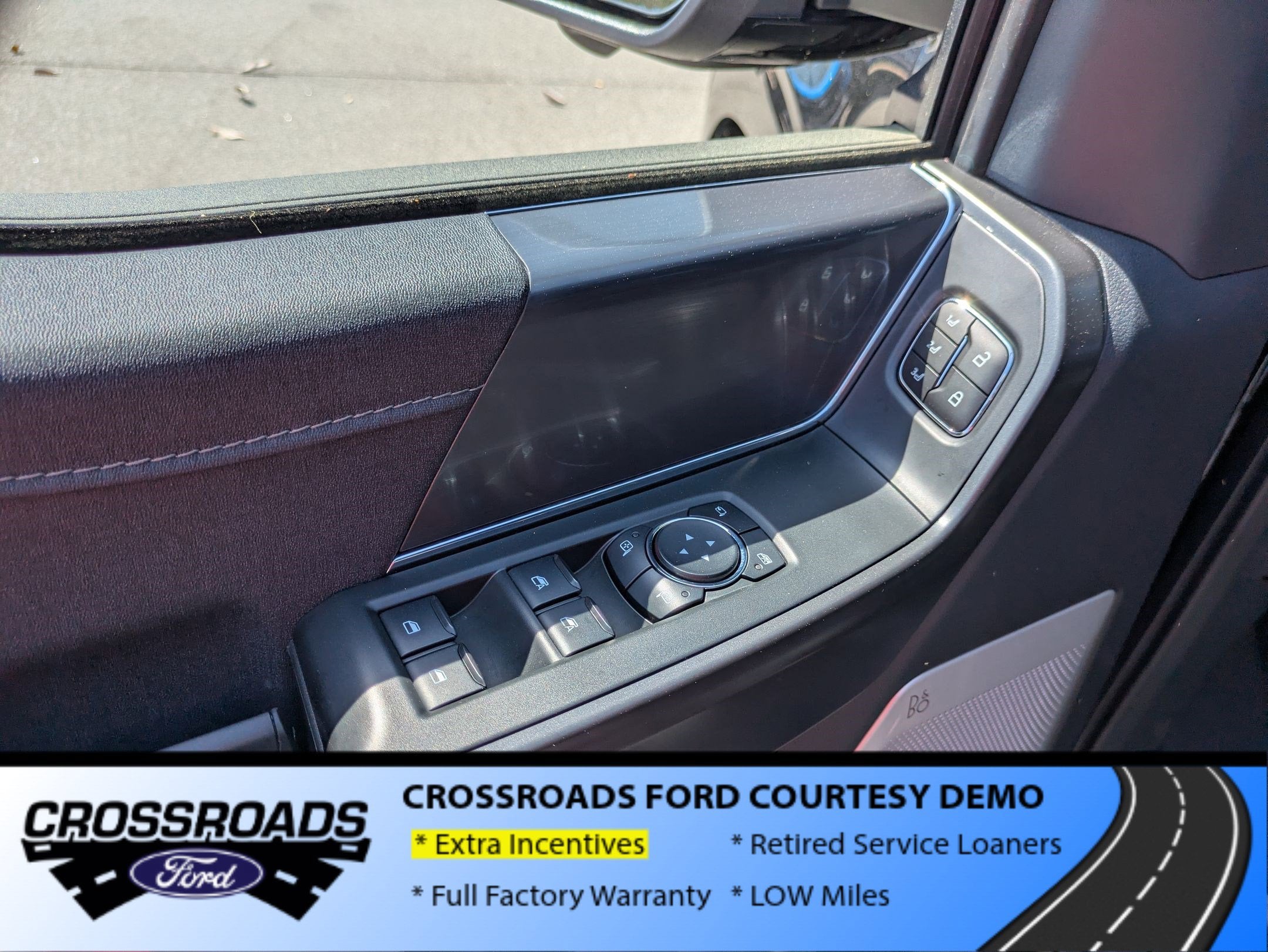 2026 Ford F-150 LARIAT - Crossroads Courtesy Demo