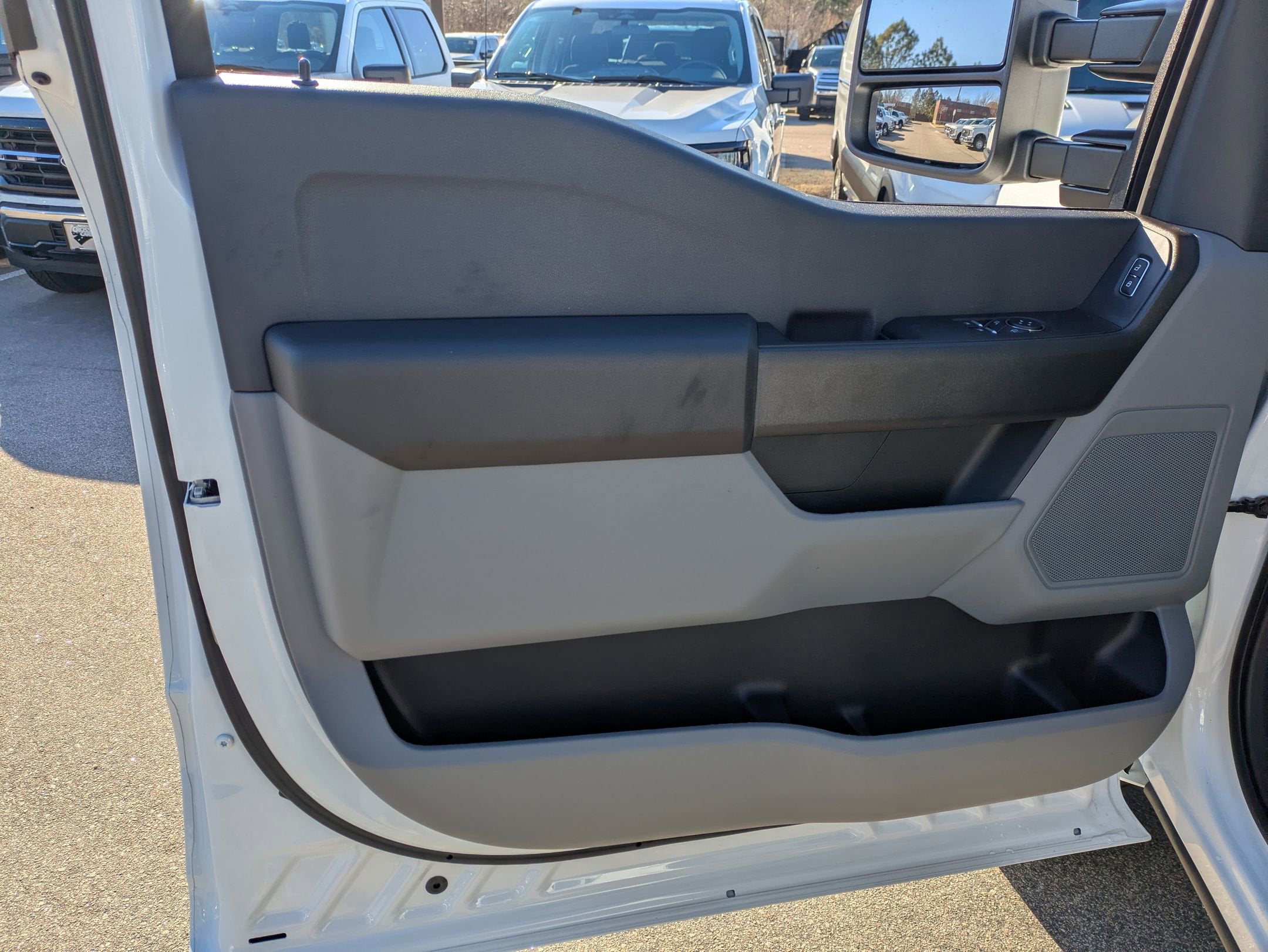 2026 Ford Super Duty F-350 SRW XL