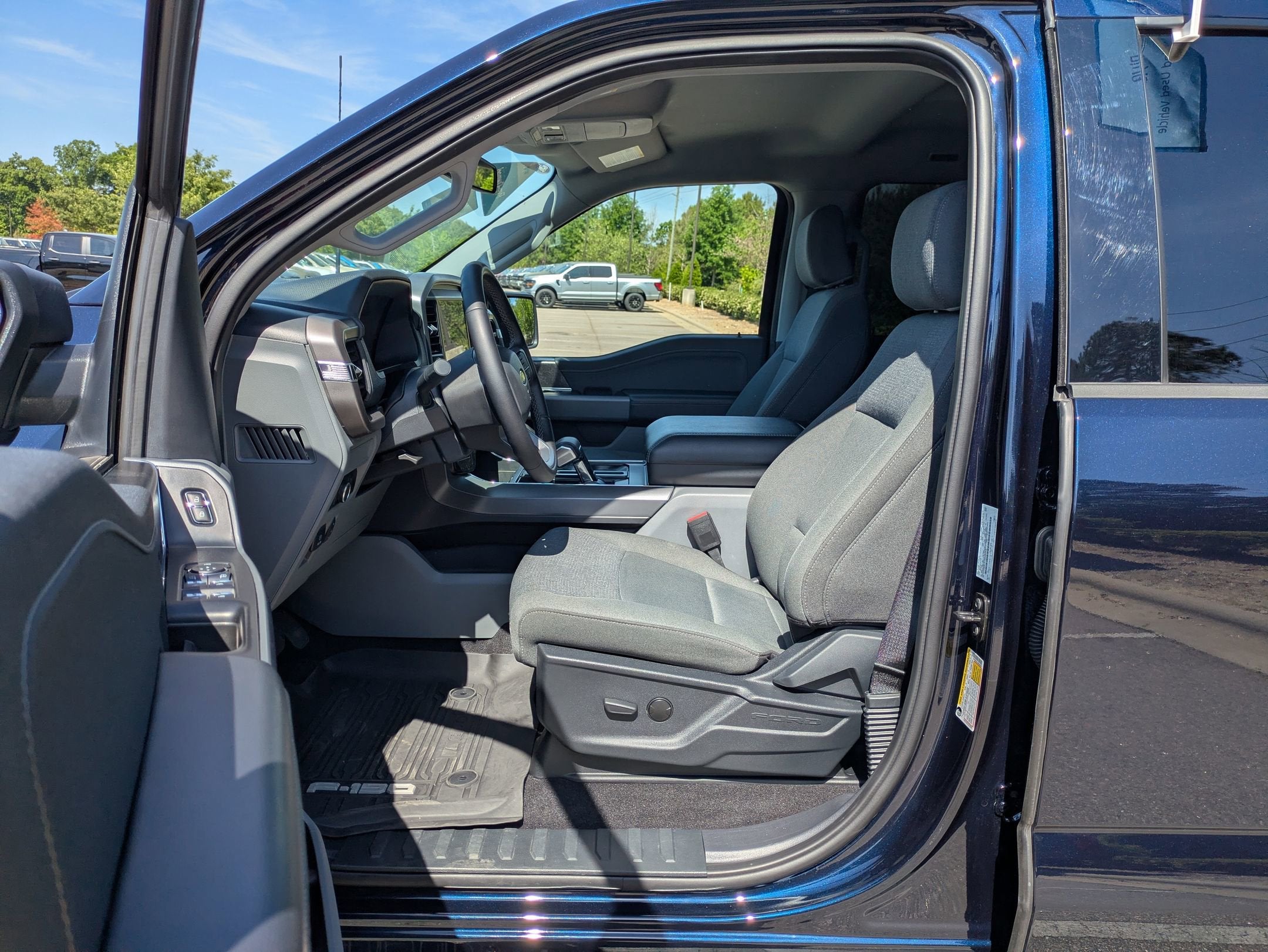 2025 Ford F-150 Lightning XLT