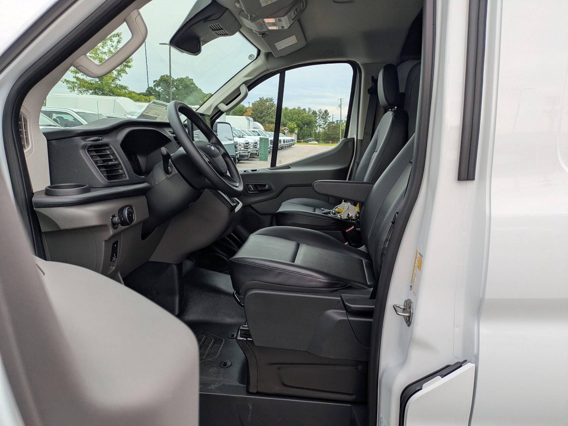 2026 Ford Transit Cargo Van Base
