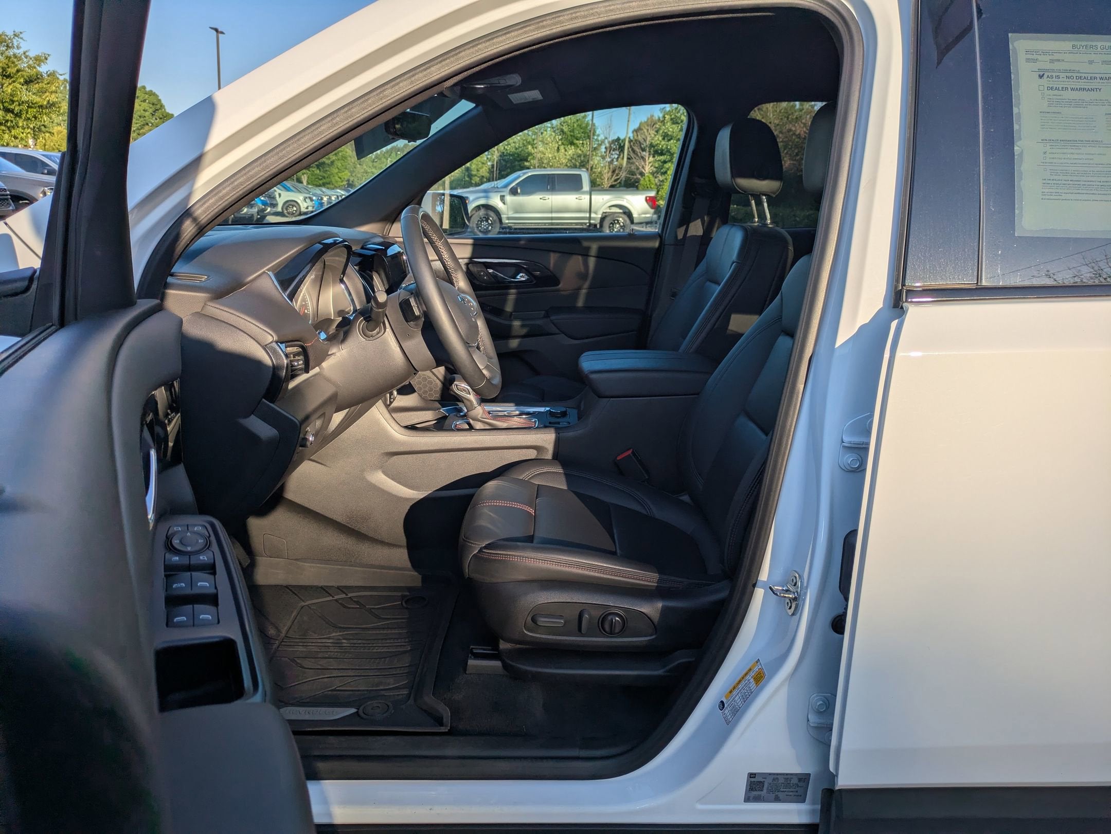 2023 Chevrolet Traverse RS