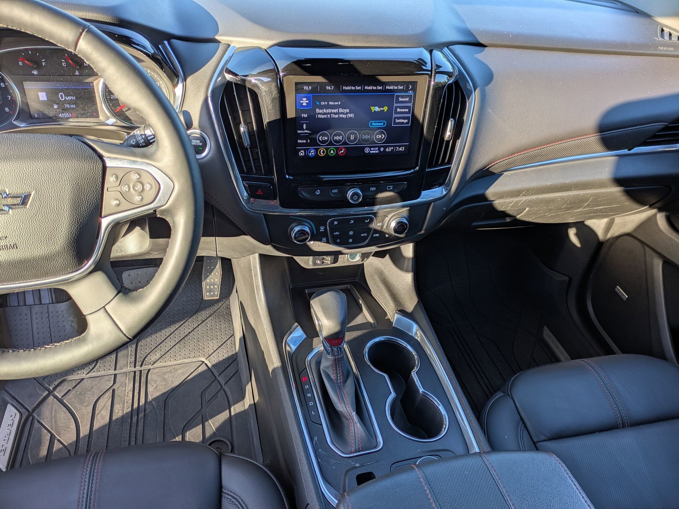 2023 Chevrolet Traverse RS