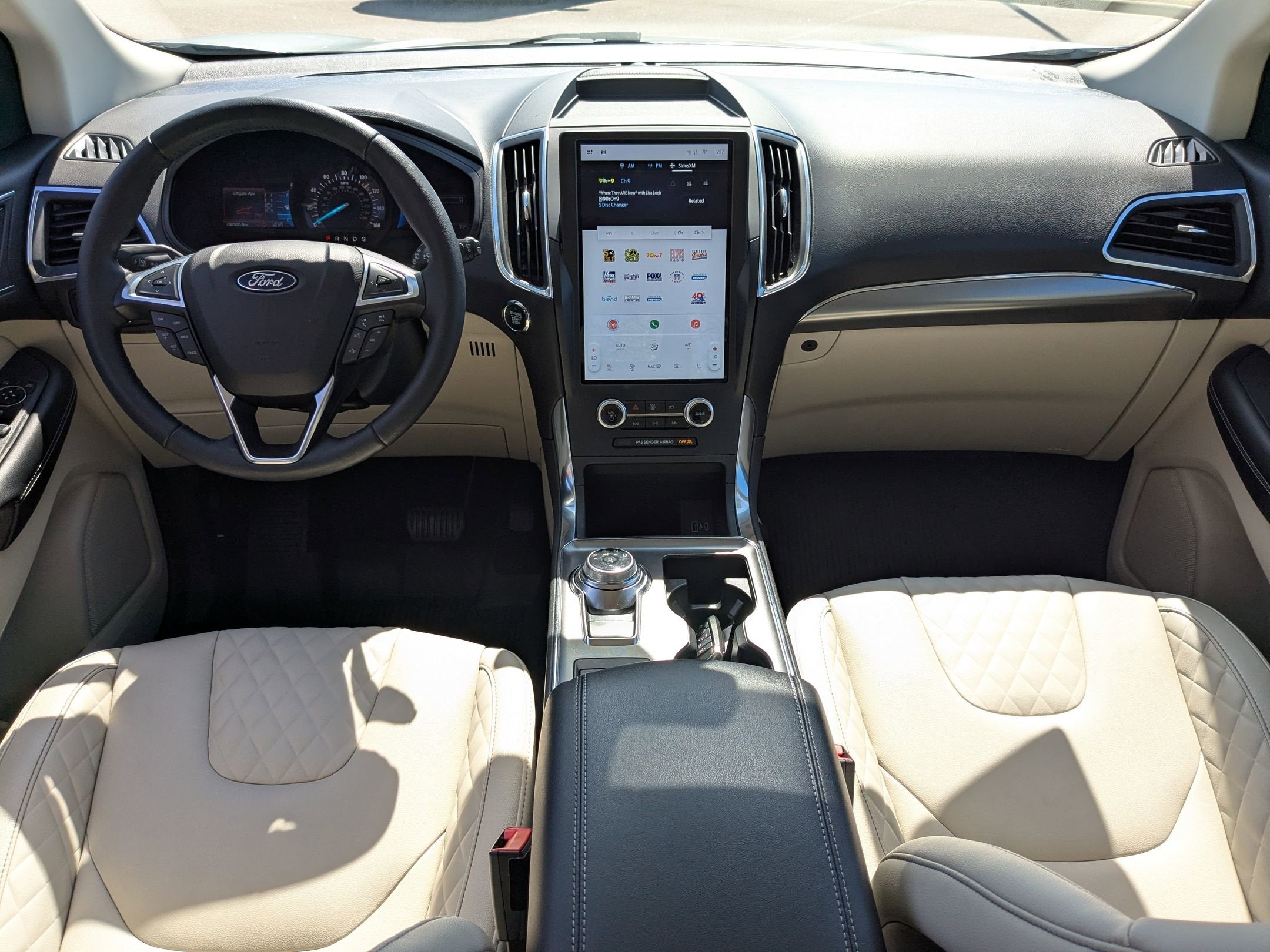 2023 Ford Edge Titanium