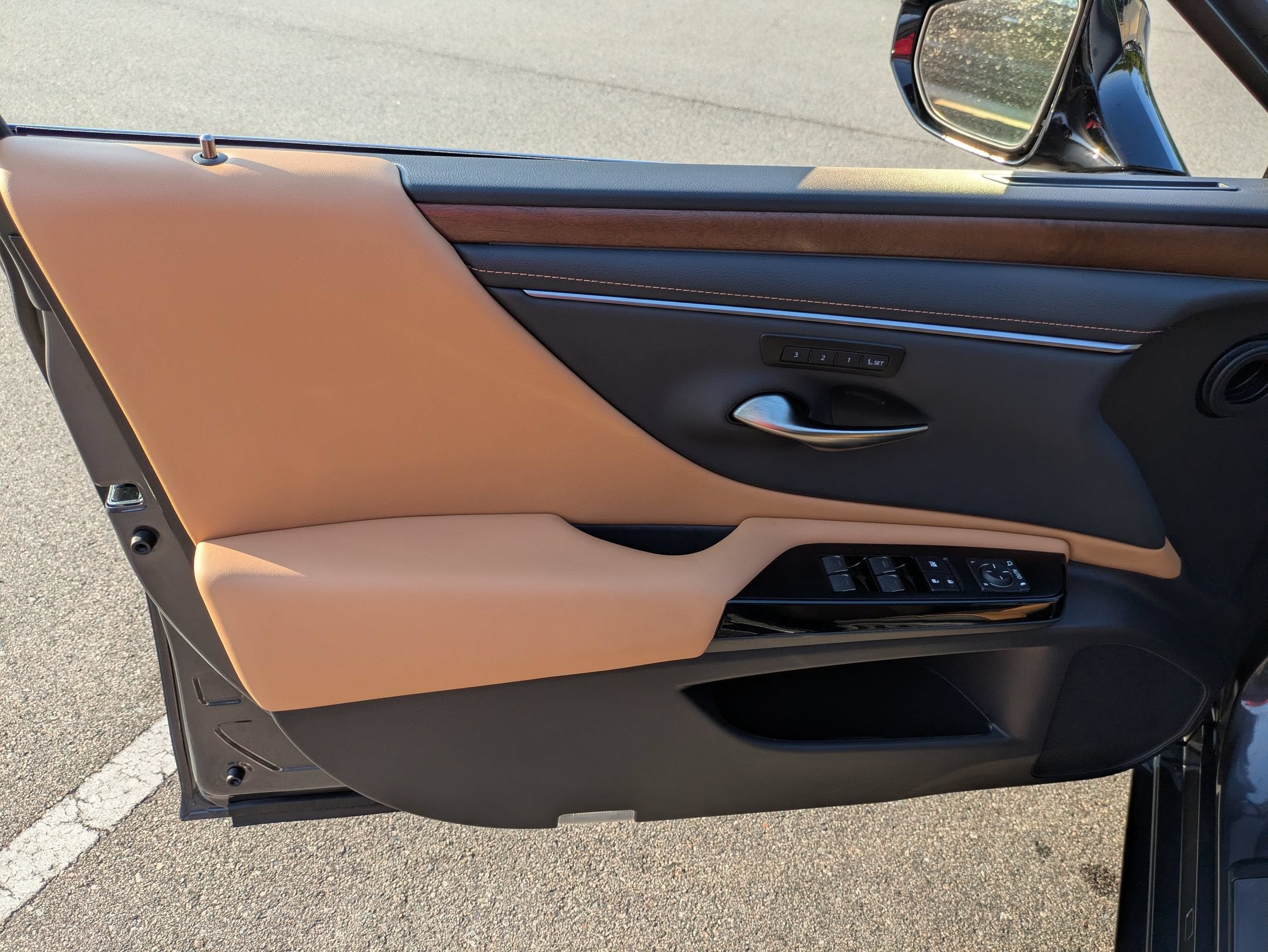 2025 Lexus ES ES 300h