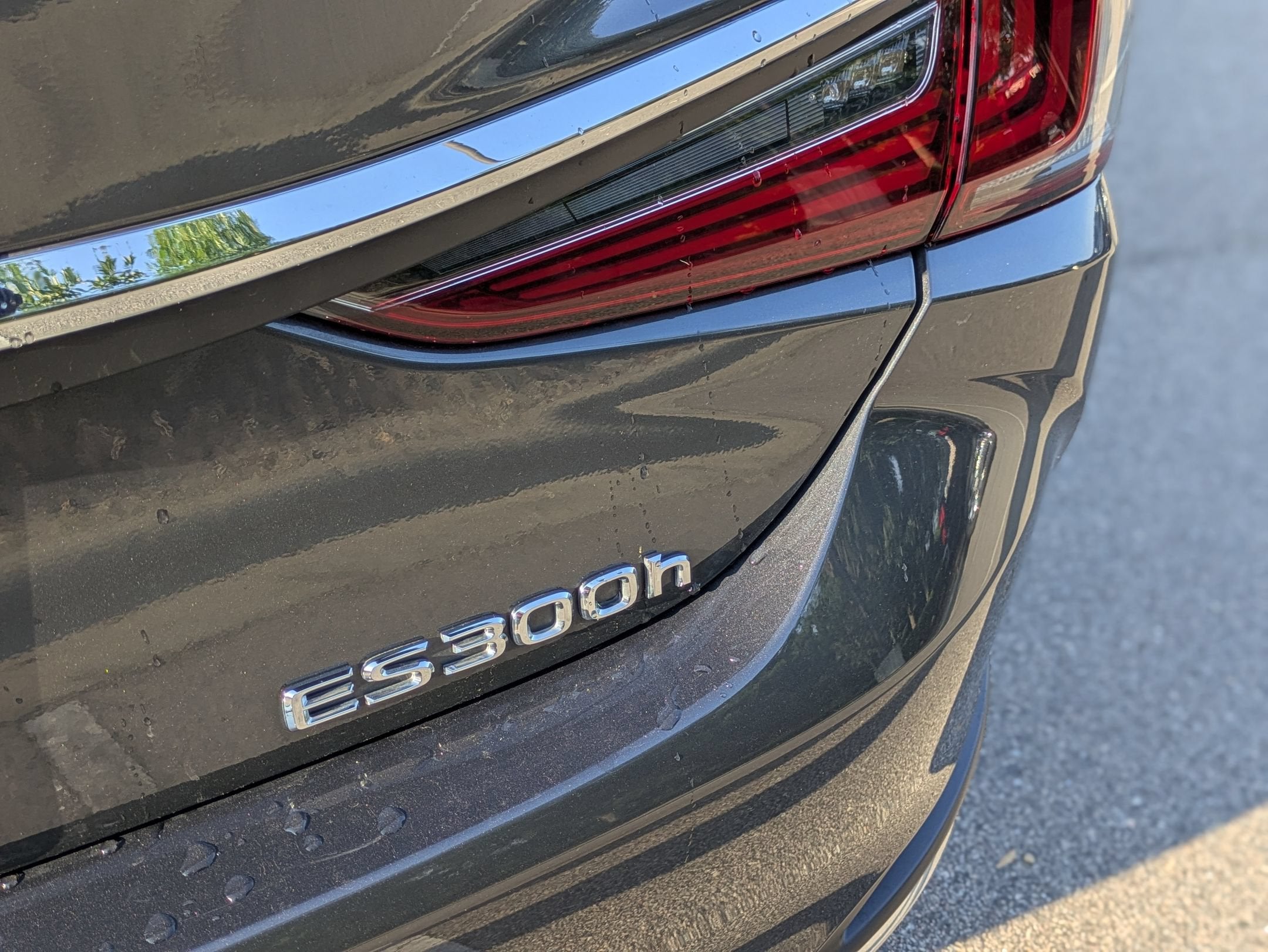 2025 Lexus ES ES 300h