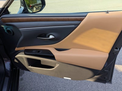 2025 Lexus ES ES 300h