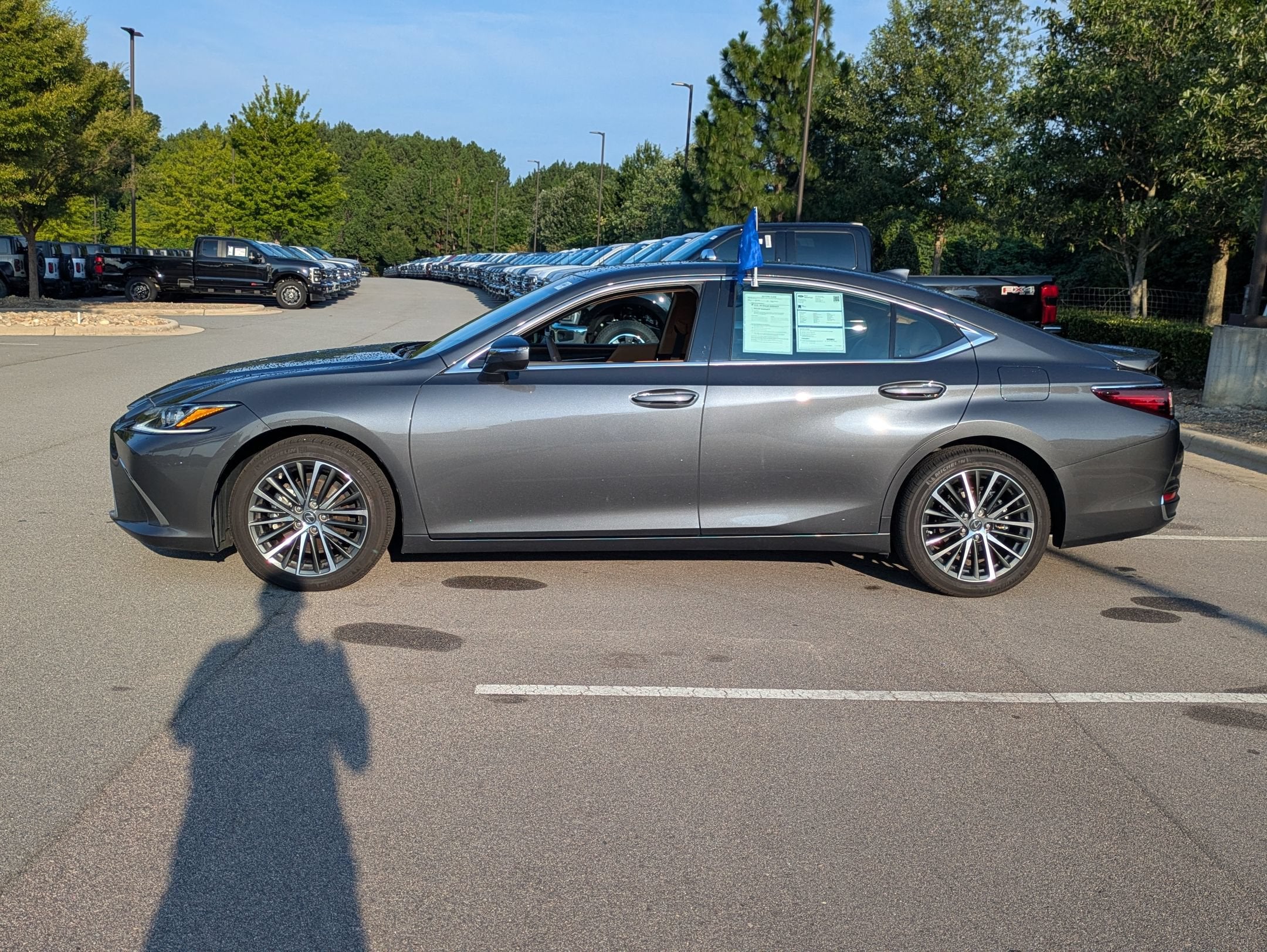 2025 Lexus ES ES 300h