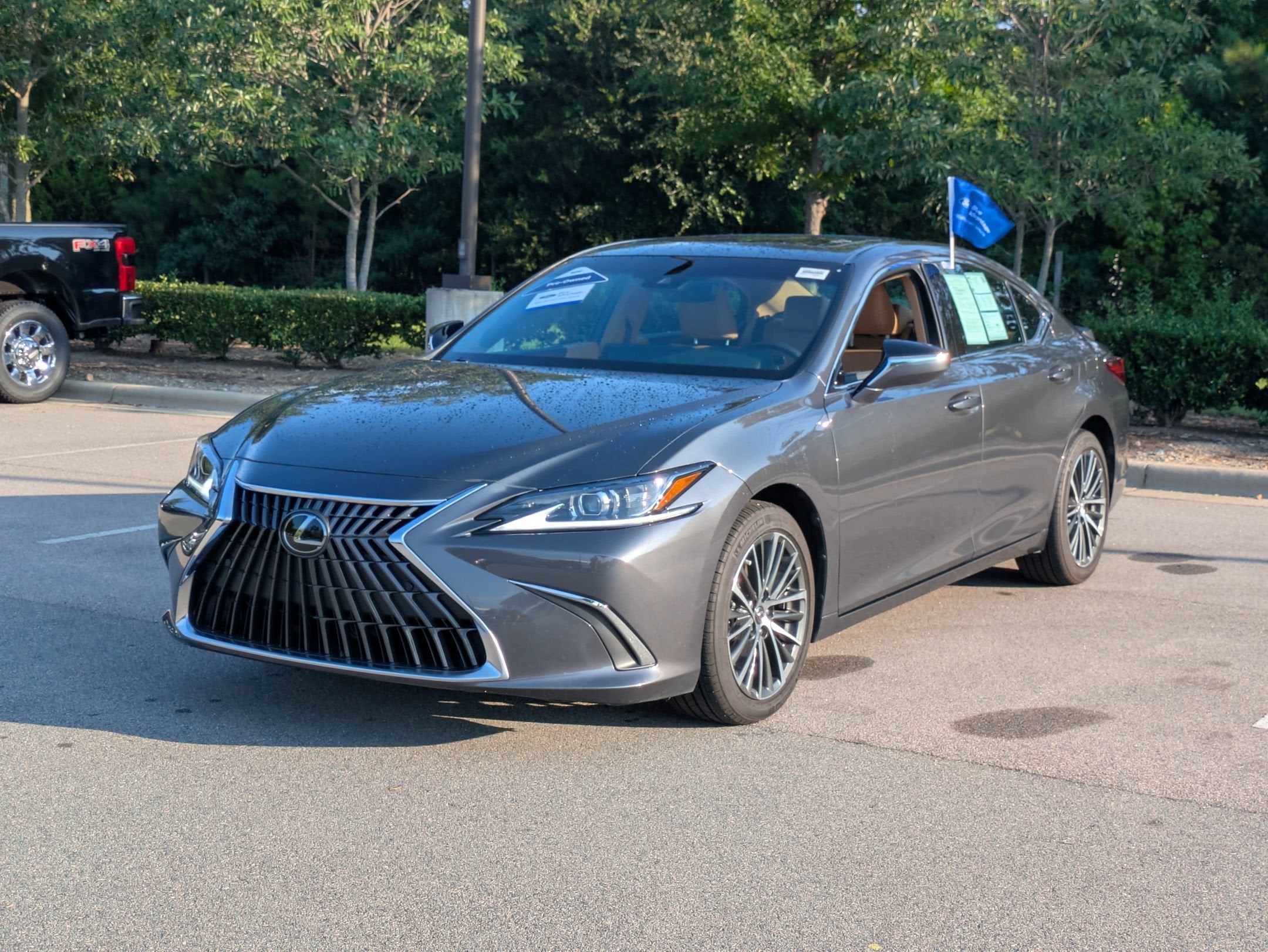 2025 Lexus ES ES 300h