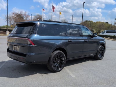 2025 Lincoln Navigator L Reserve