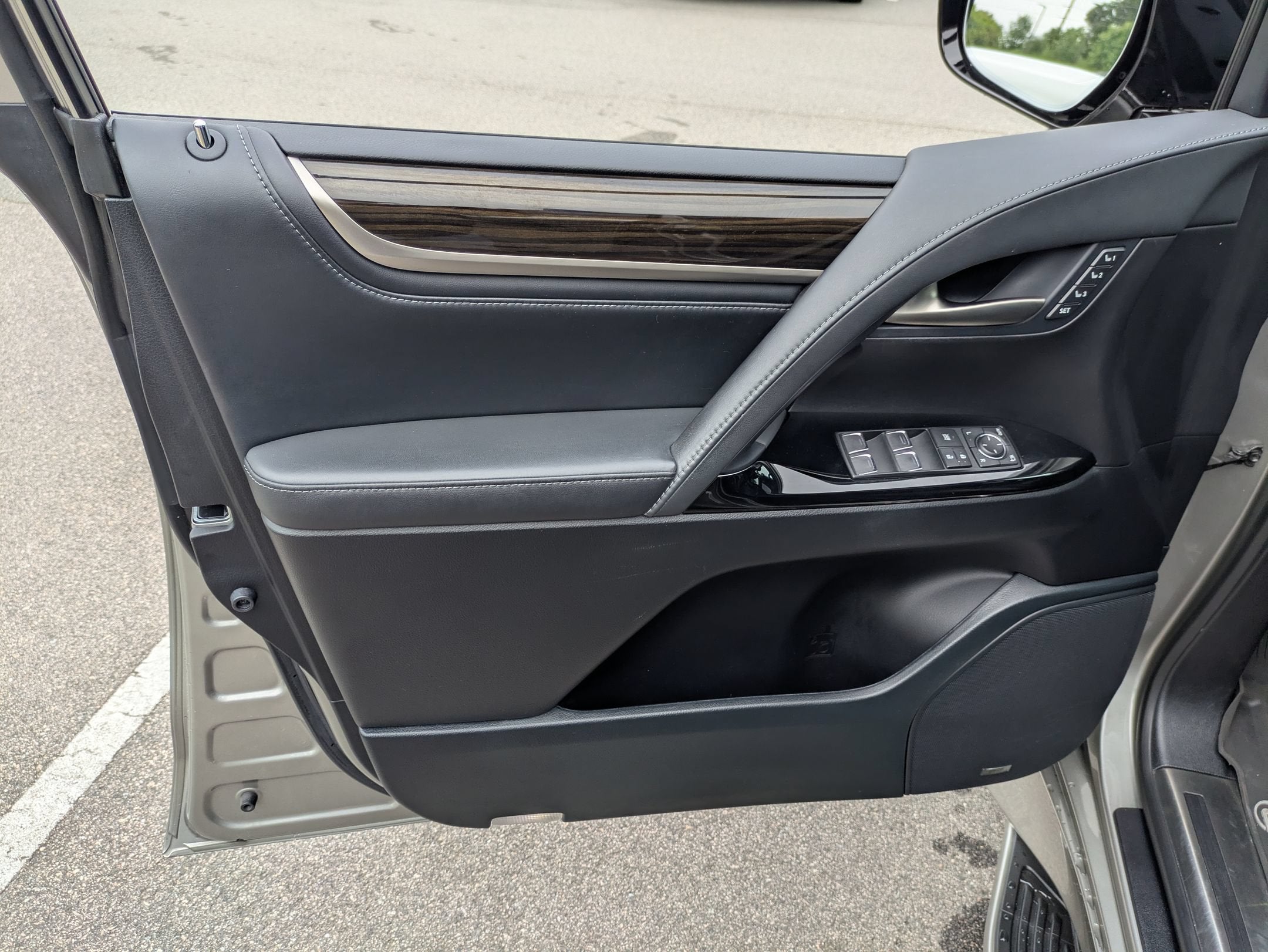 2021 Lexus LX LX 570