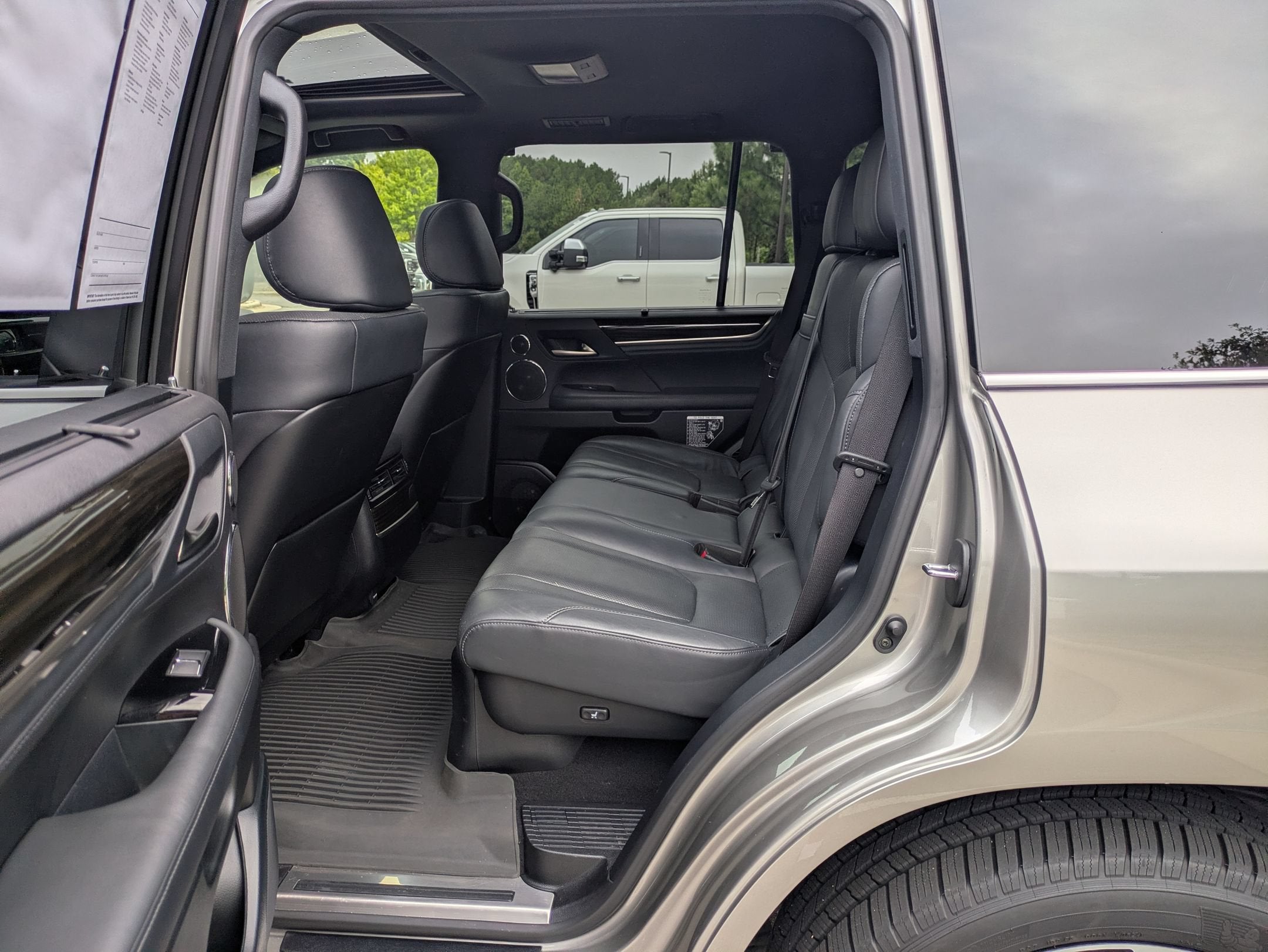 2021 Lexus LX LX 570