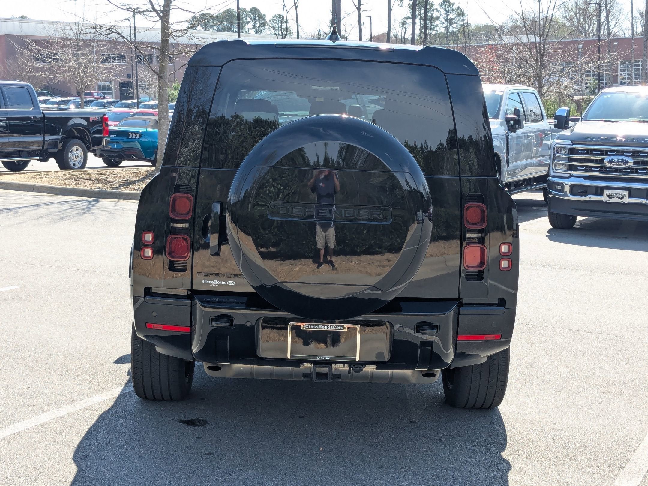 2024 Land Rover Defender X-Dynamic SE