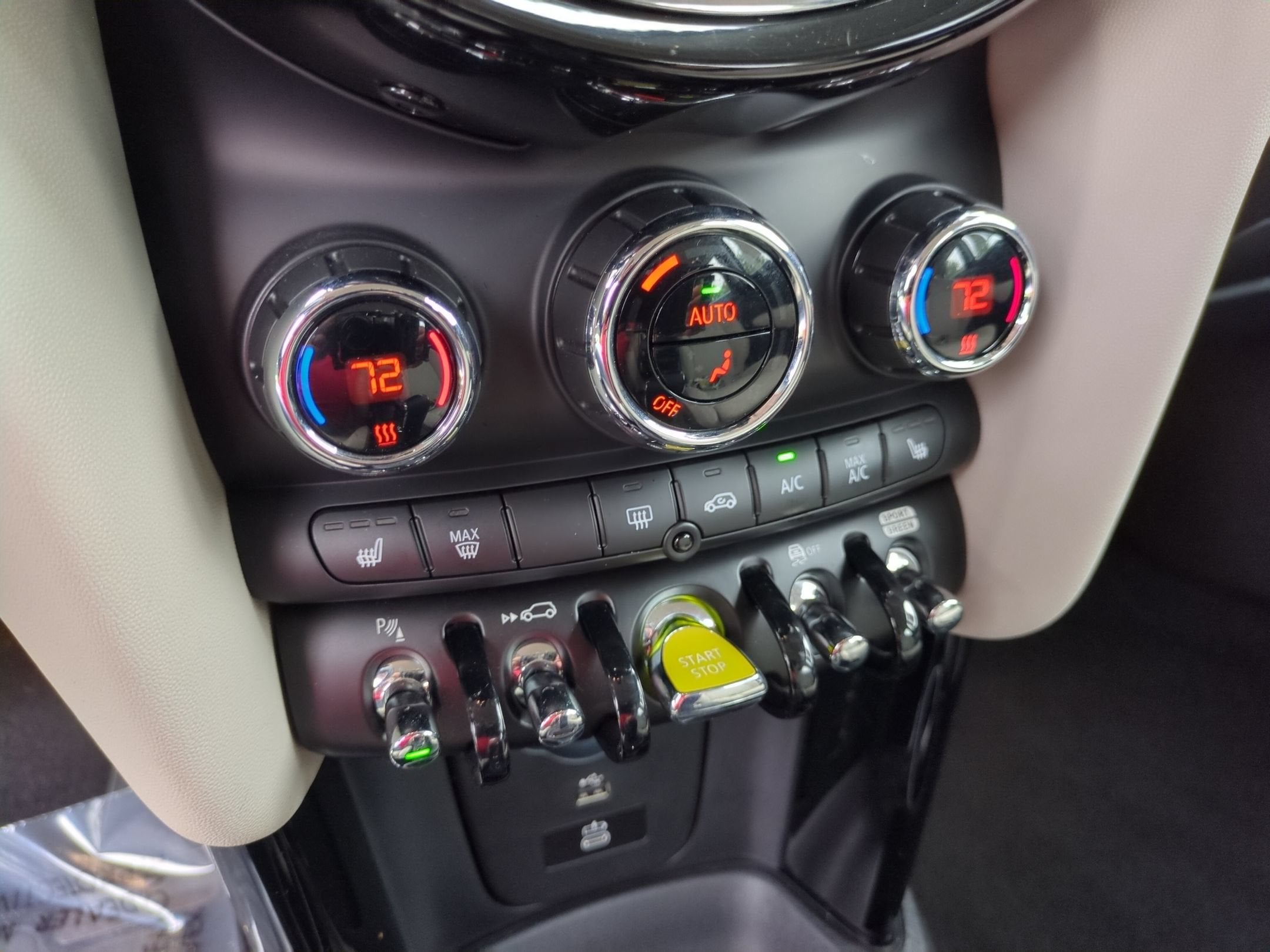 2023 MINI Hardtop 2 Door Cooper SE