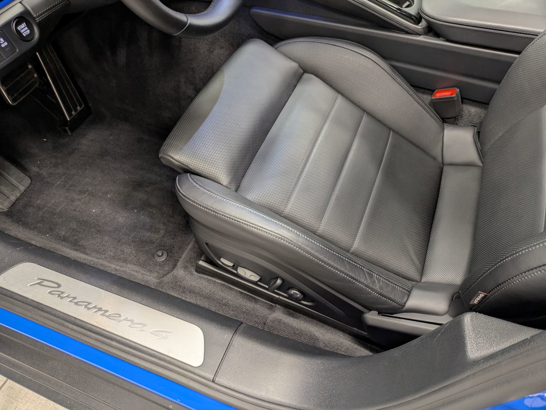 2024 Porsche Panamera 4