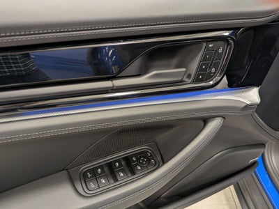 2024 Porsche Panamera 4