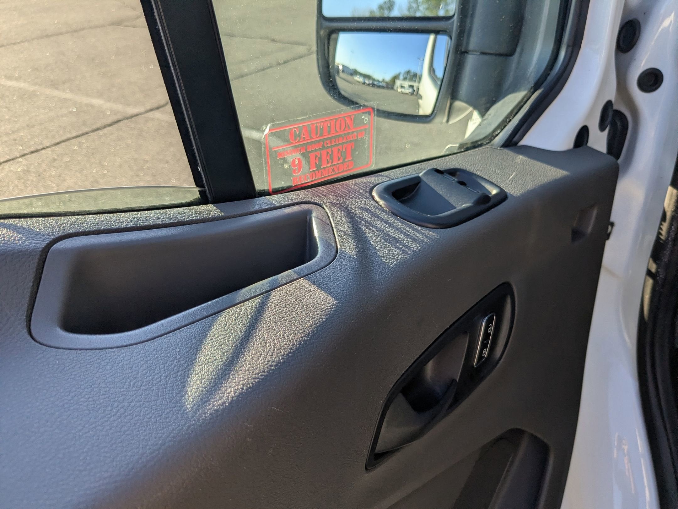 2024 Ford Transit Passenger Wagon XLT