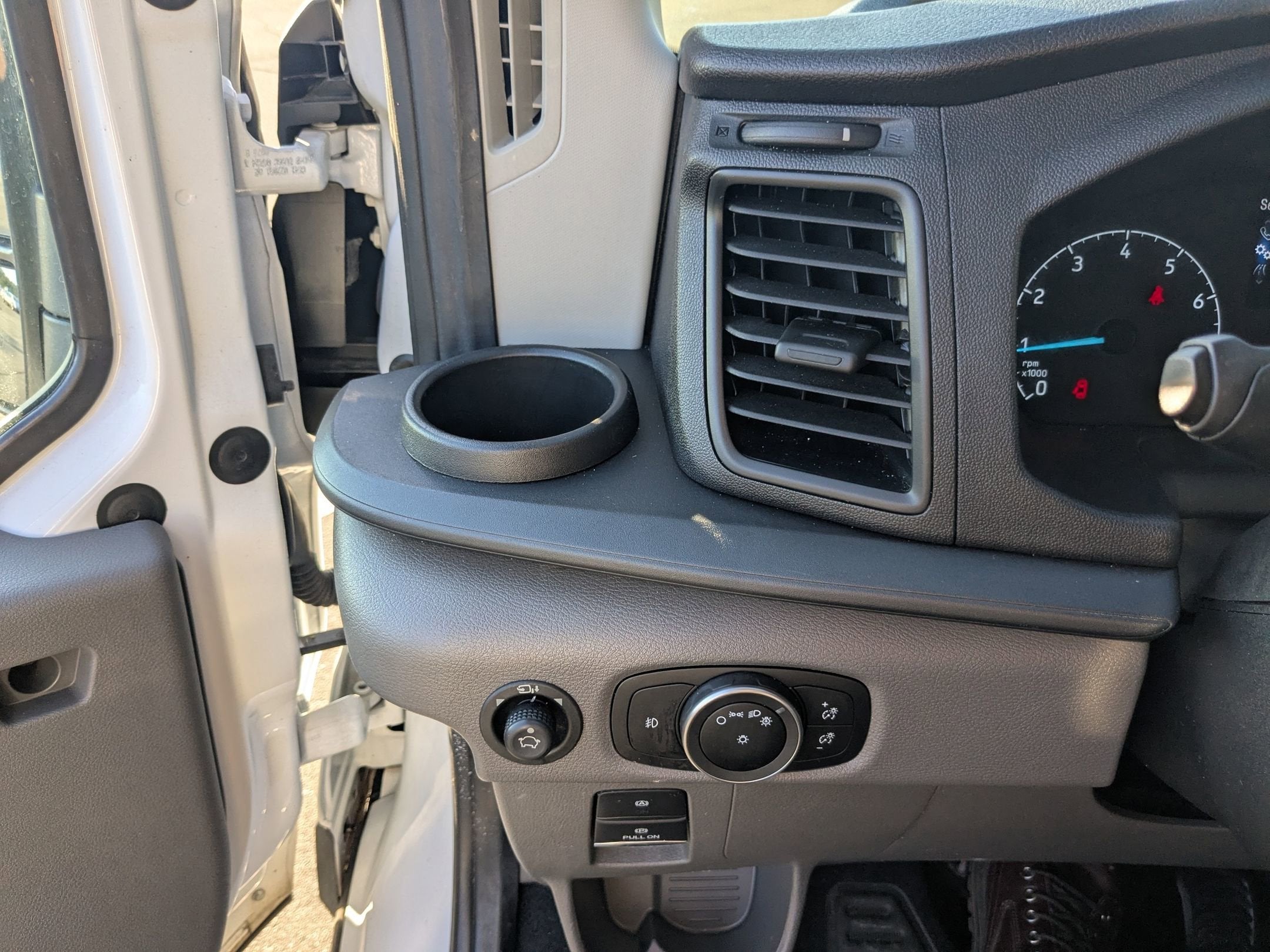 2024 Ford Transit Passenger Wagon XLT