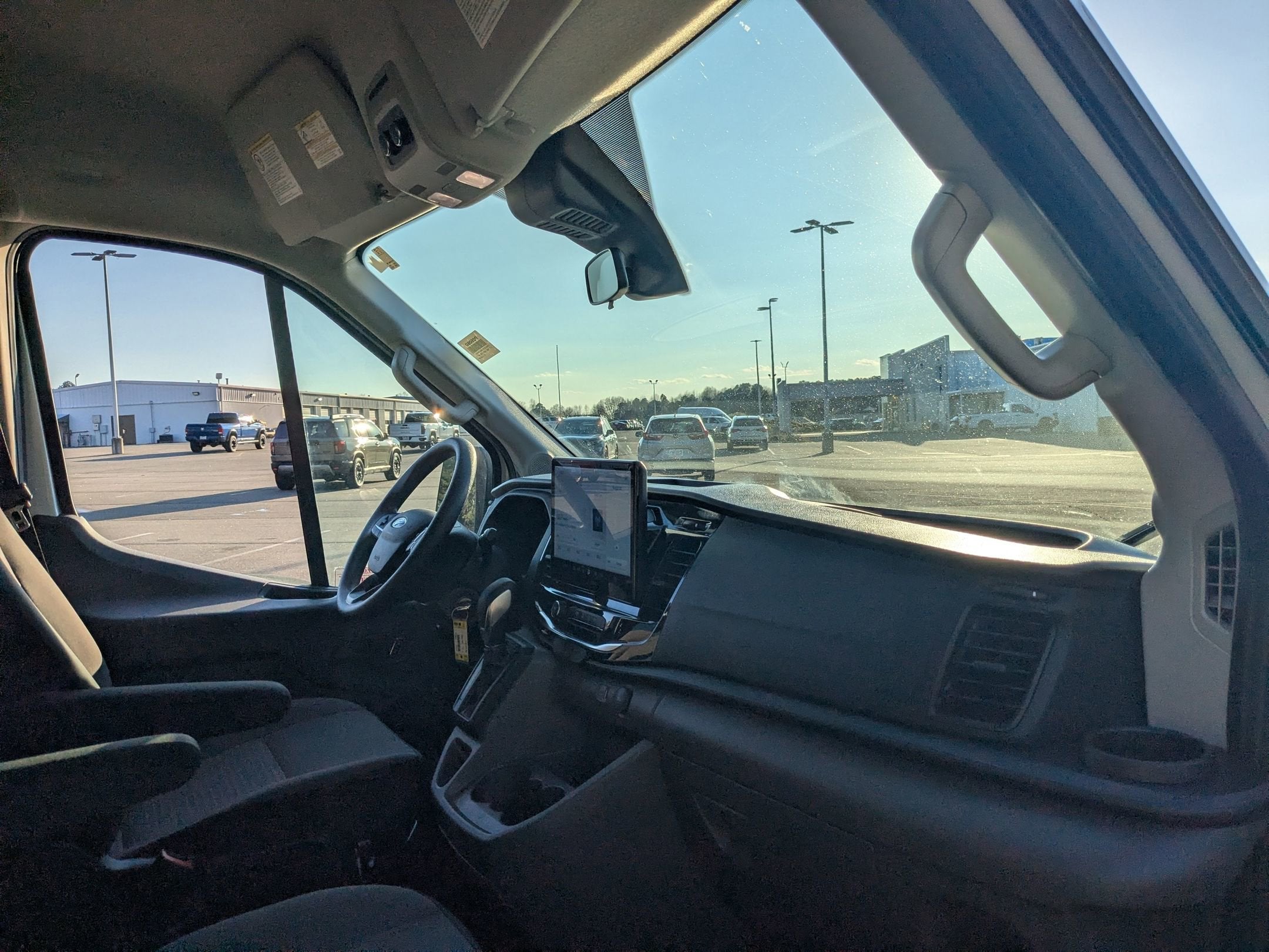 2024 Ford Transit Passenger Wagon XLT