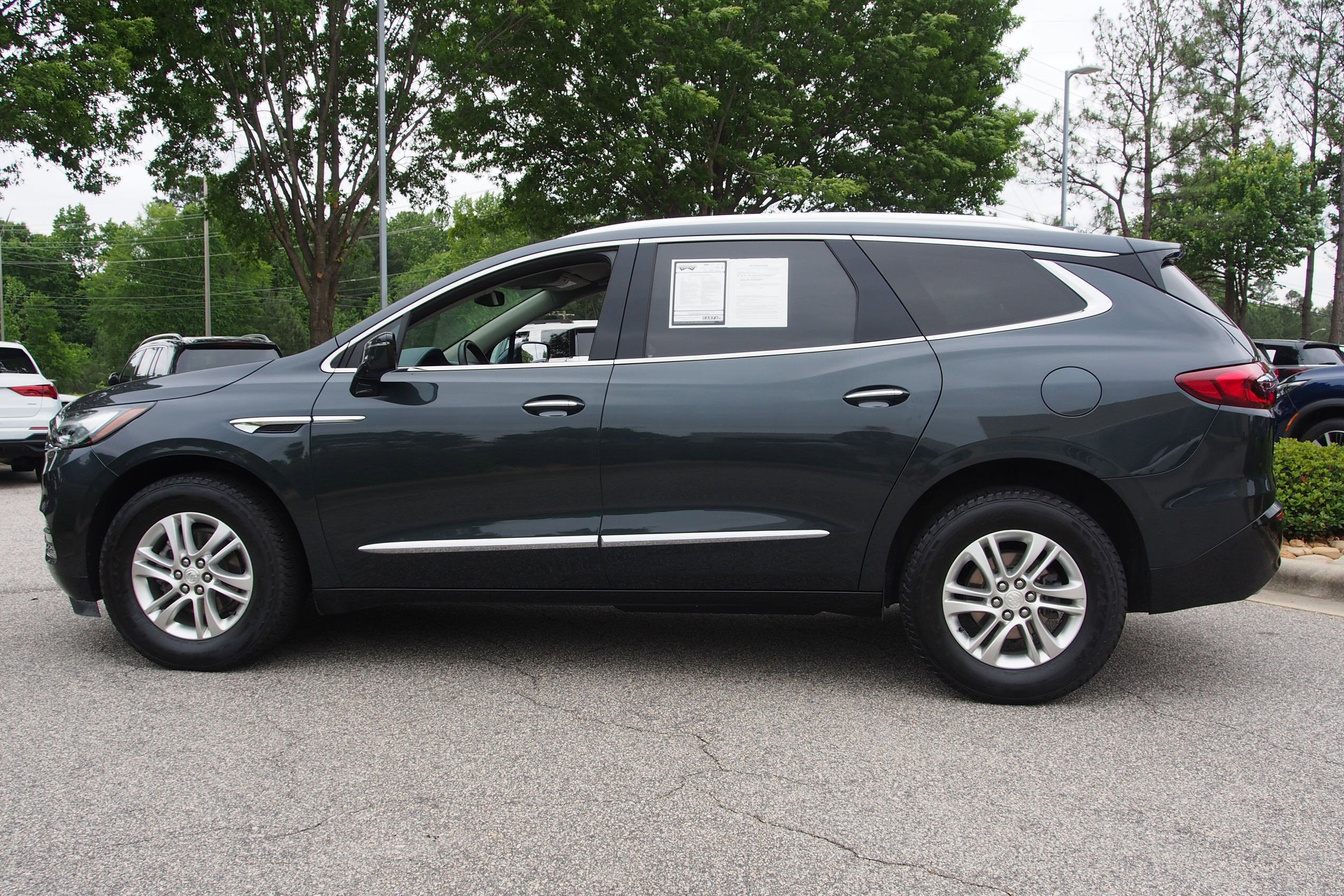 2021 Buick Enclave Essence