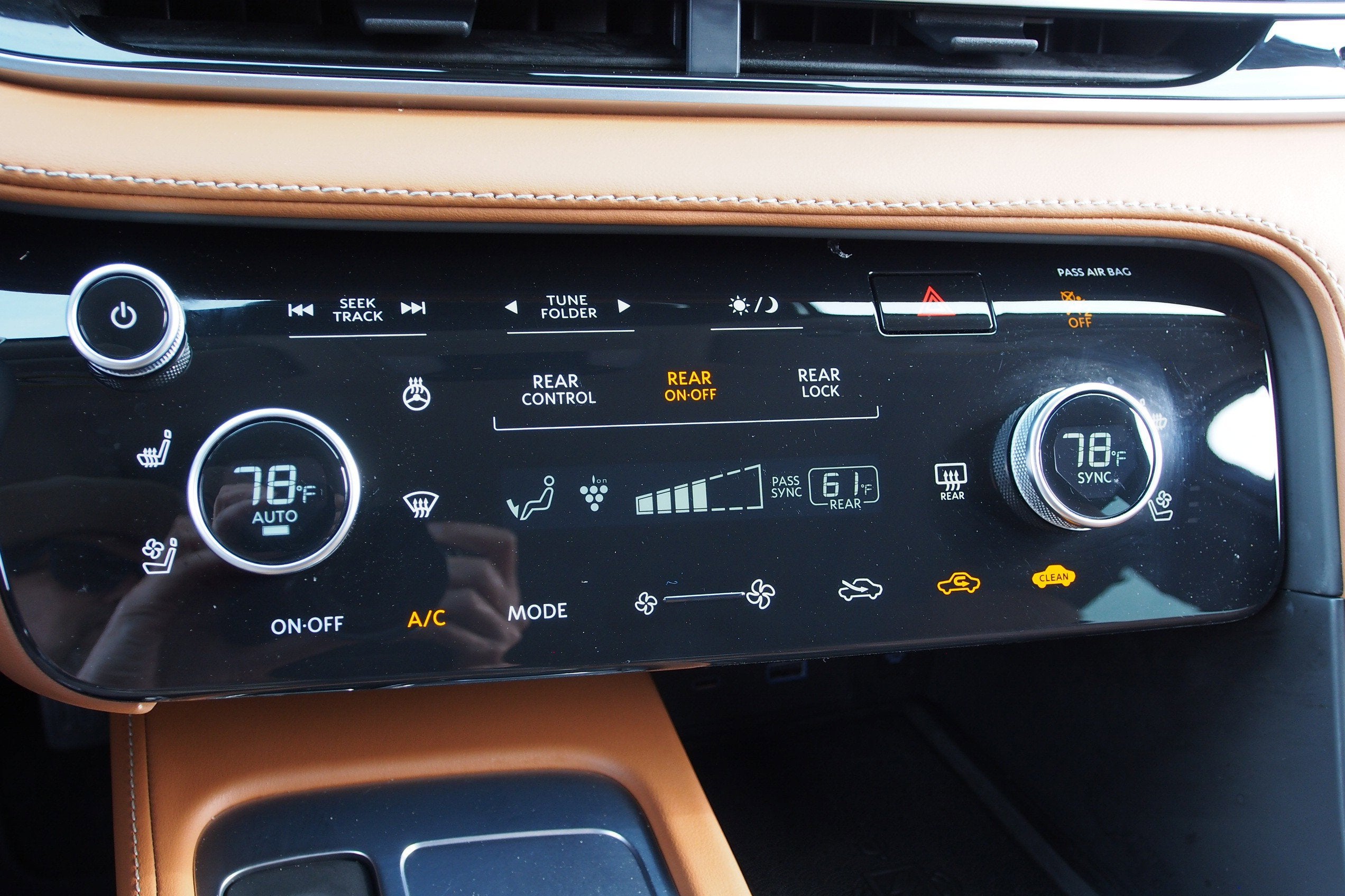 2025 INFINITI QX60 SENSORY