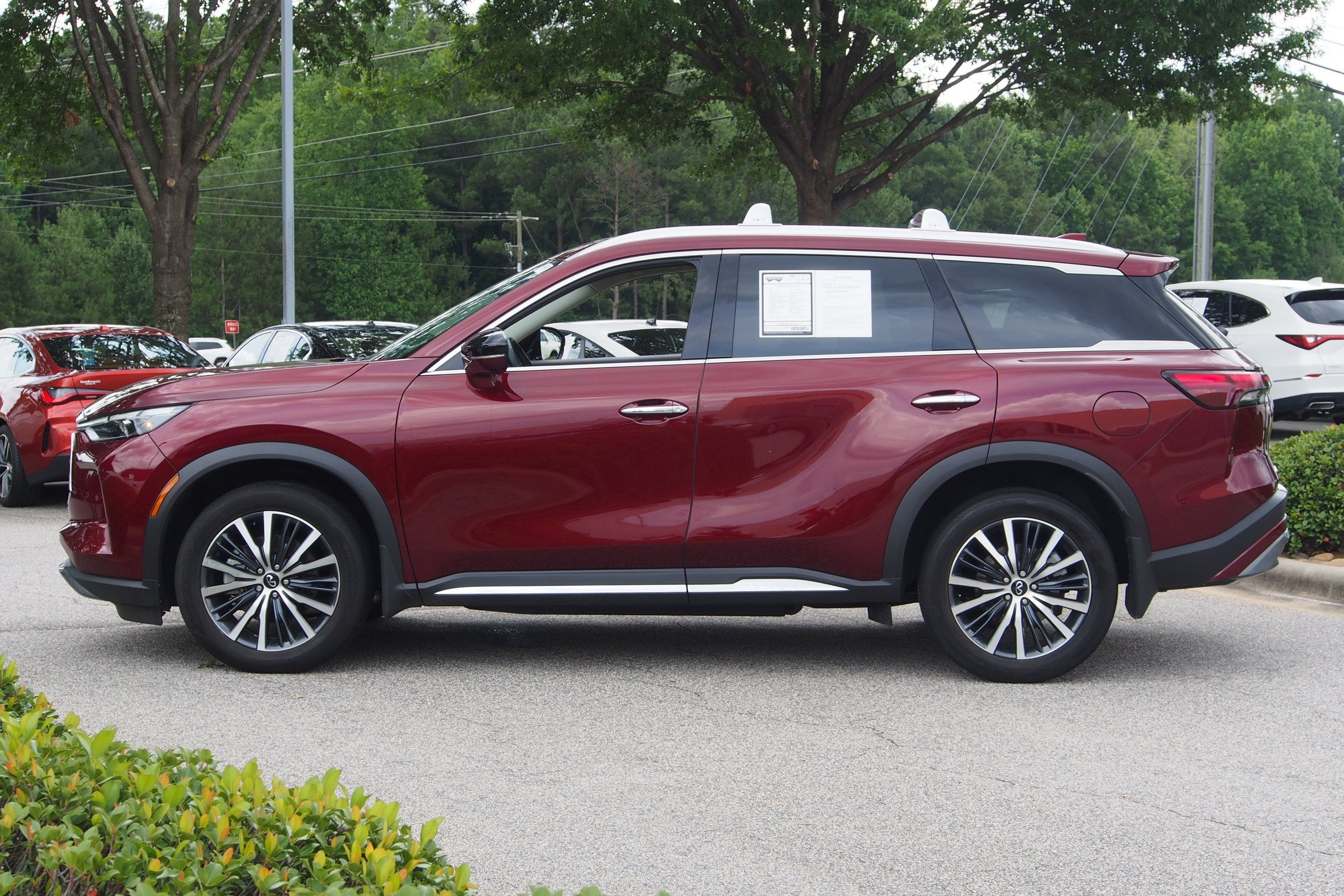 2023 INFINITI QX60 SENSORY