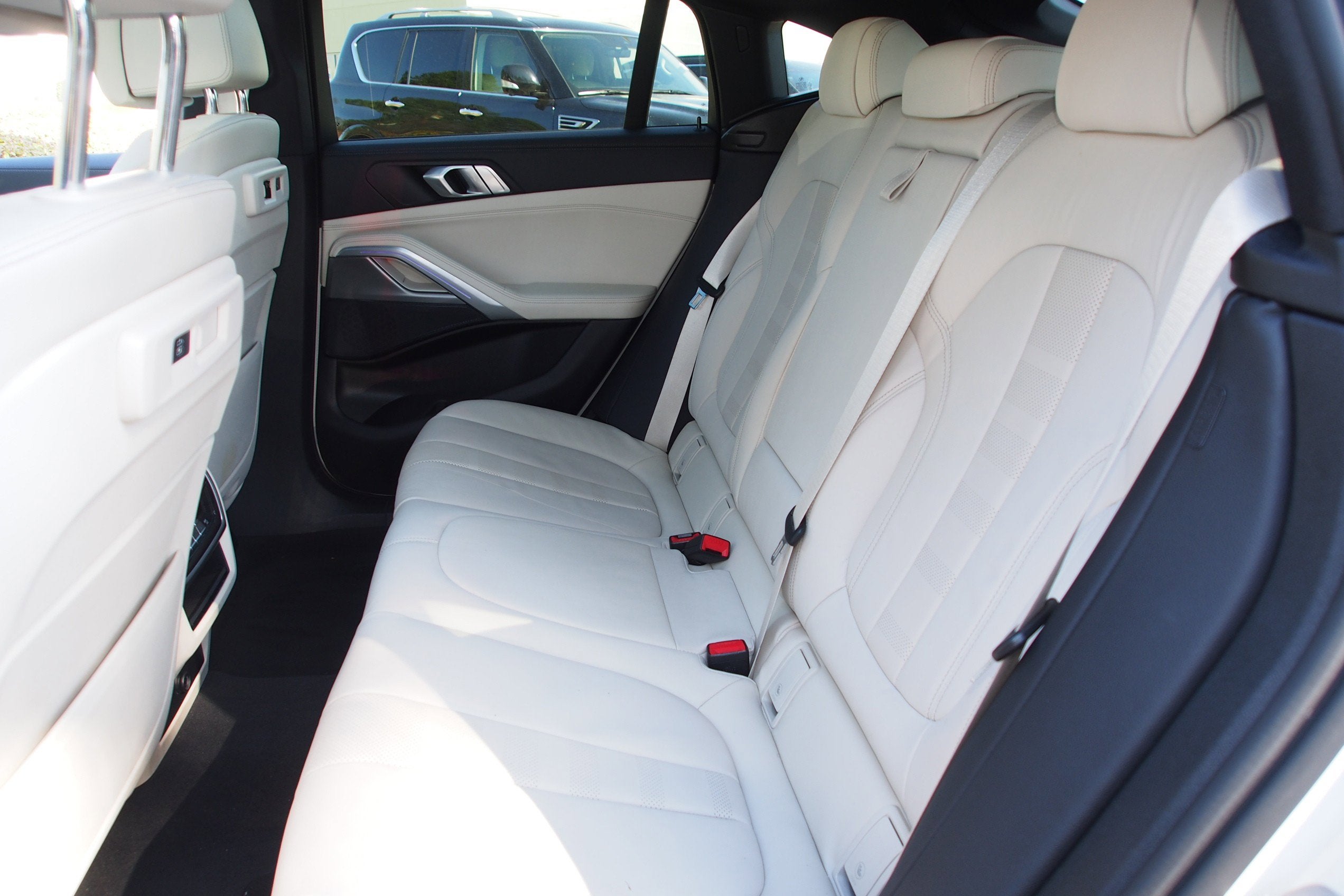 2022 BMW X6 xDrive40i