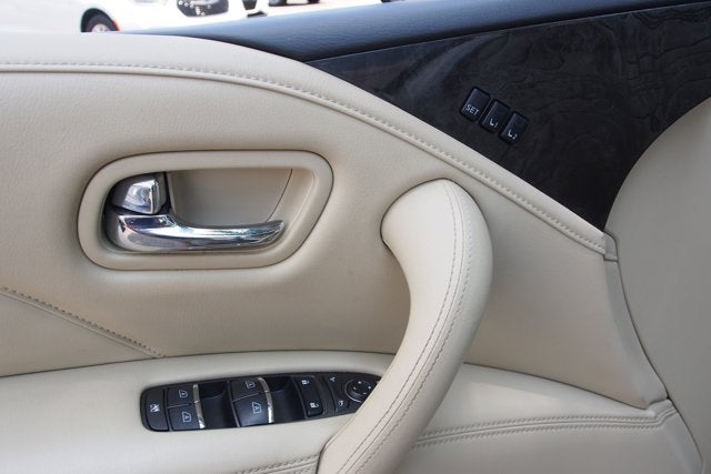 2021 INFINITI QX80 LUXE