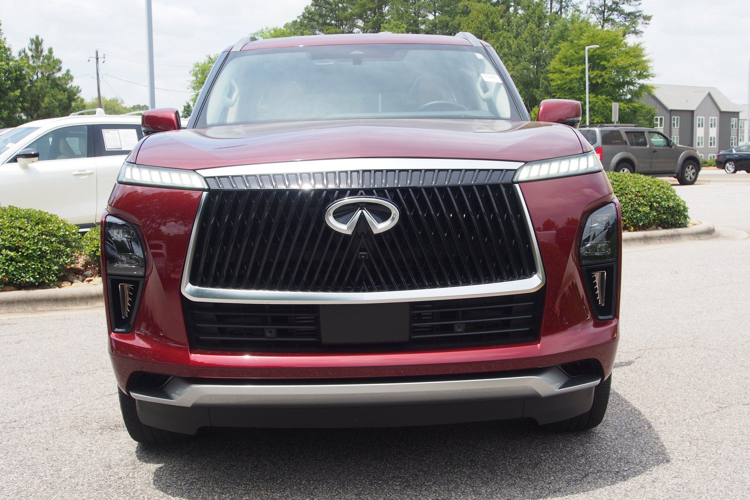 2025 INFINITI QX80 SENSORY
