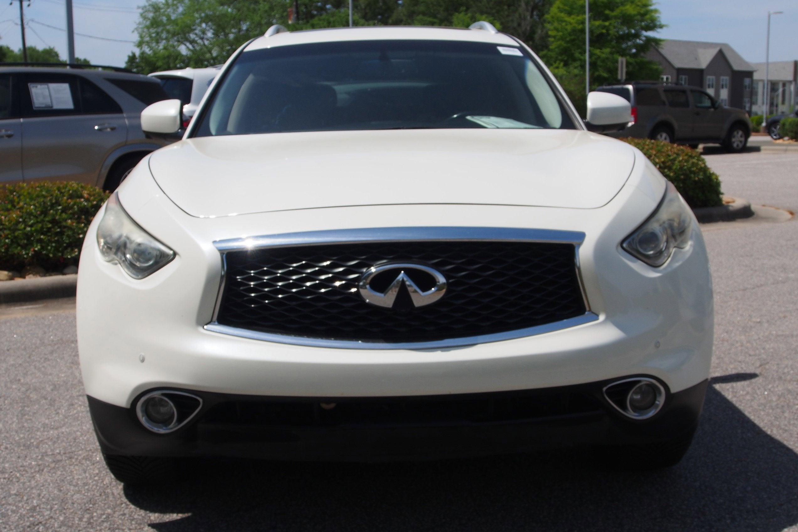 2017 INFINITI QX70 Base