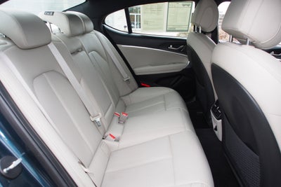 2022 Genesis G70 2.0T