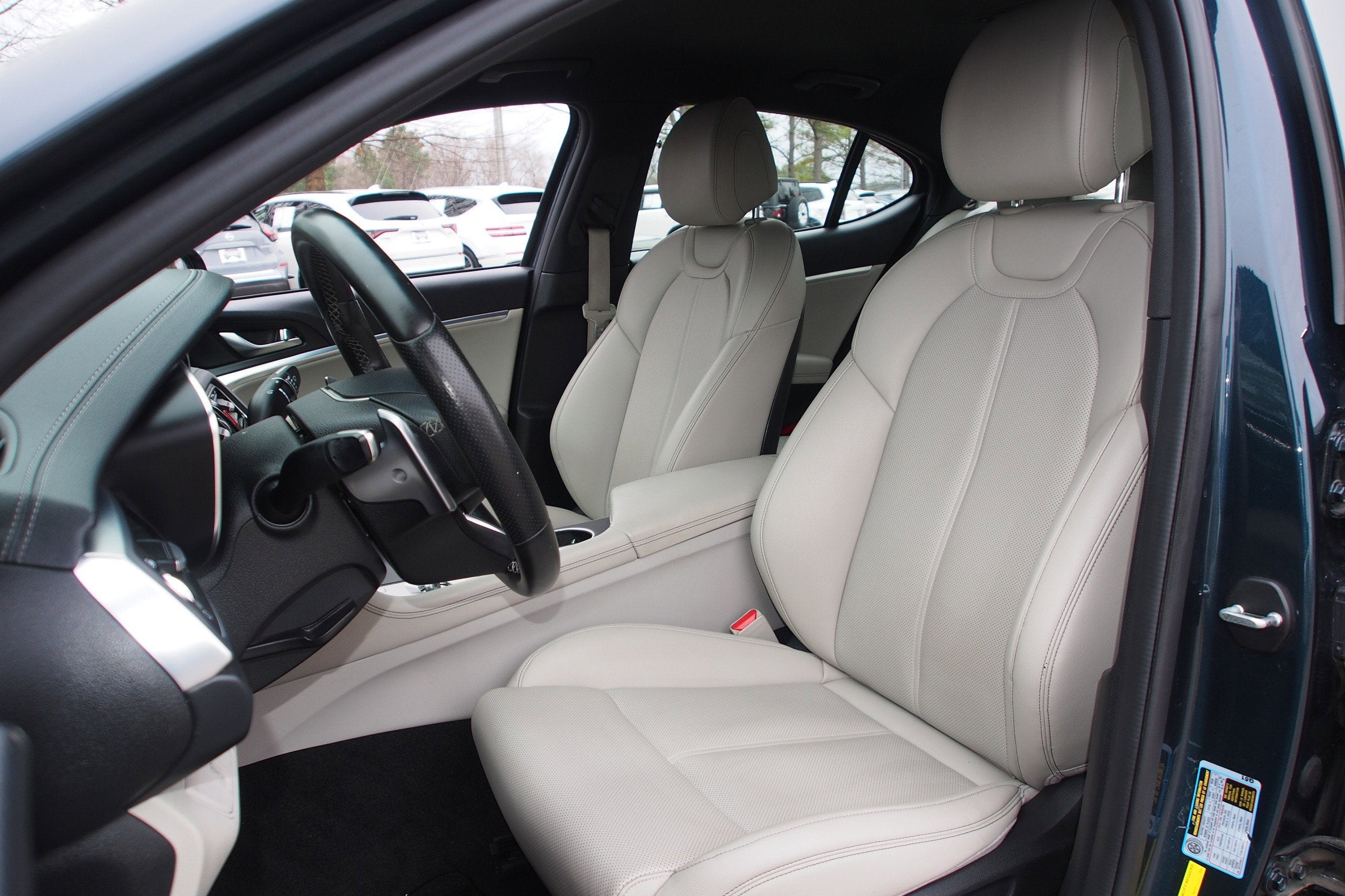 2022 Genesis G70 2.0T