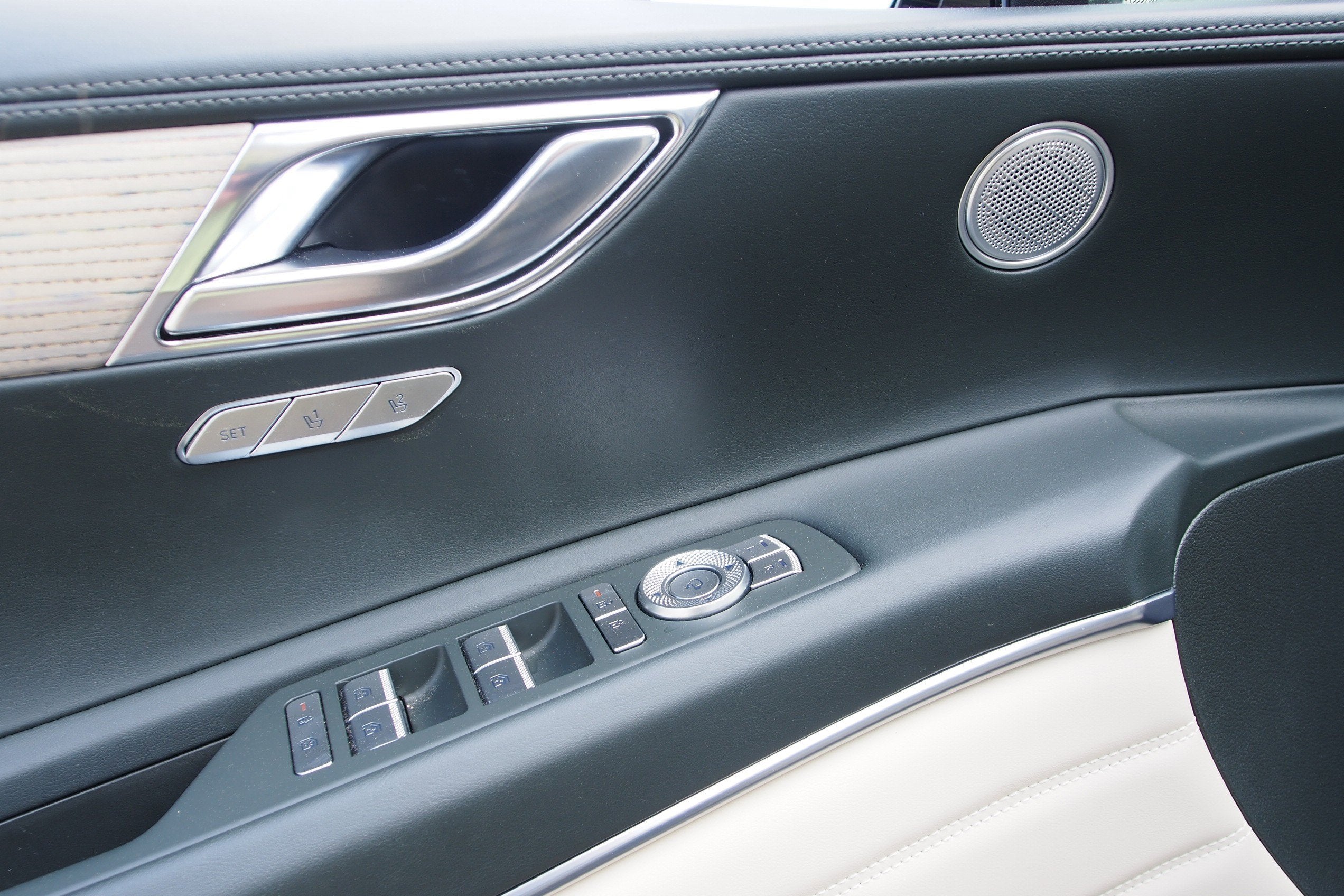 2025 Genesis GV80 2.5T Select