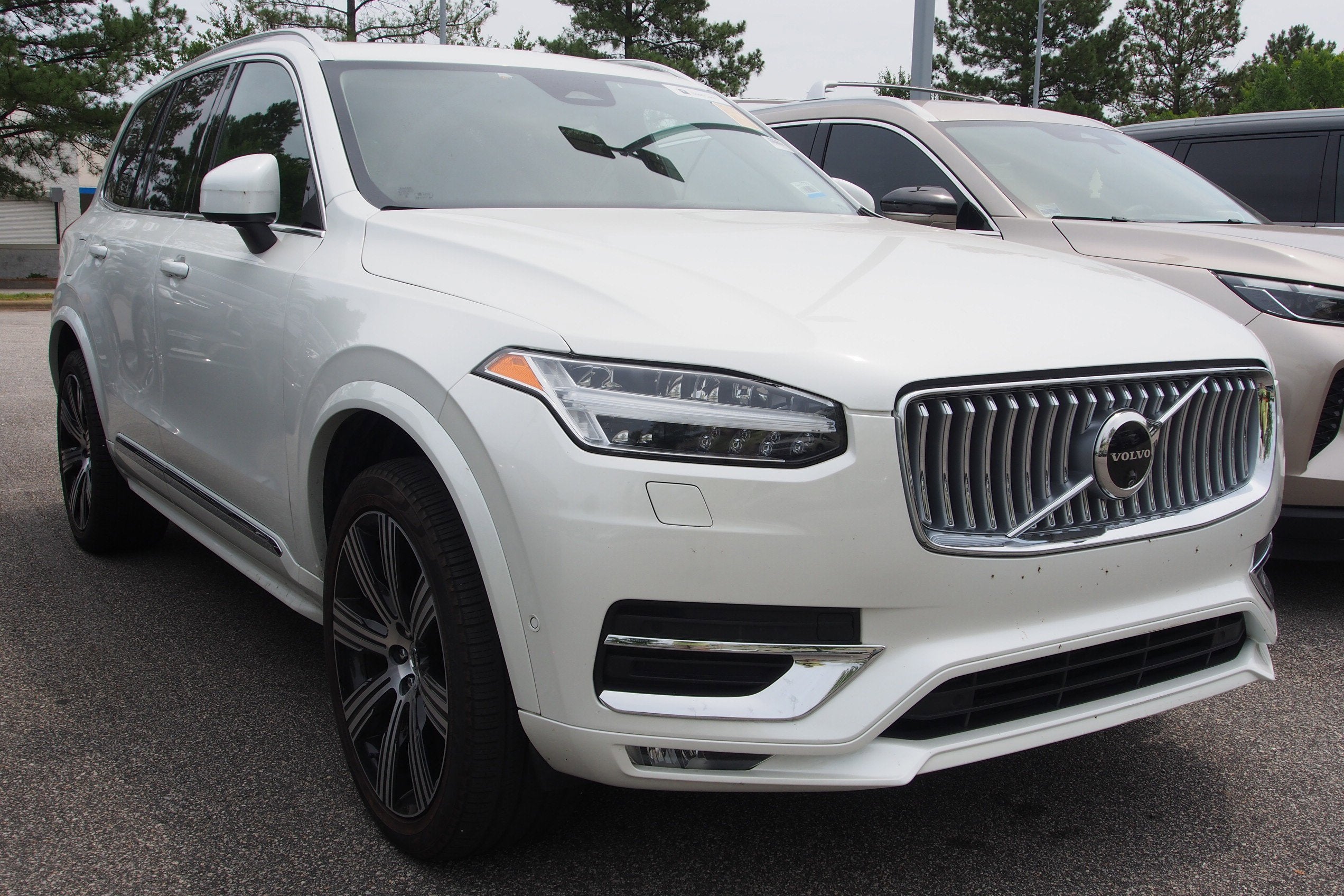 2024 Volvo XC90 Plus Bright Theme