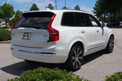 2024 Volvo XC90 Plus Bright Theme
