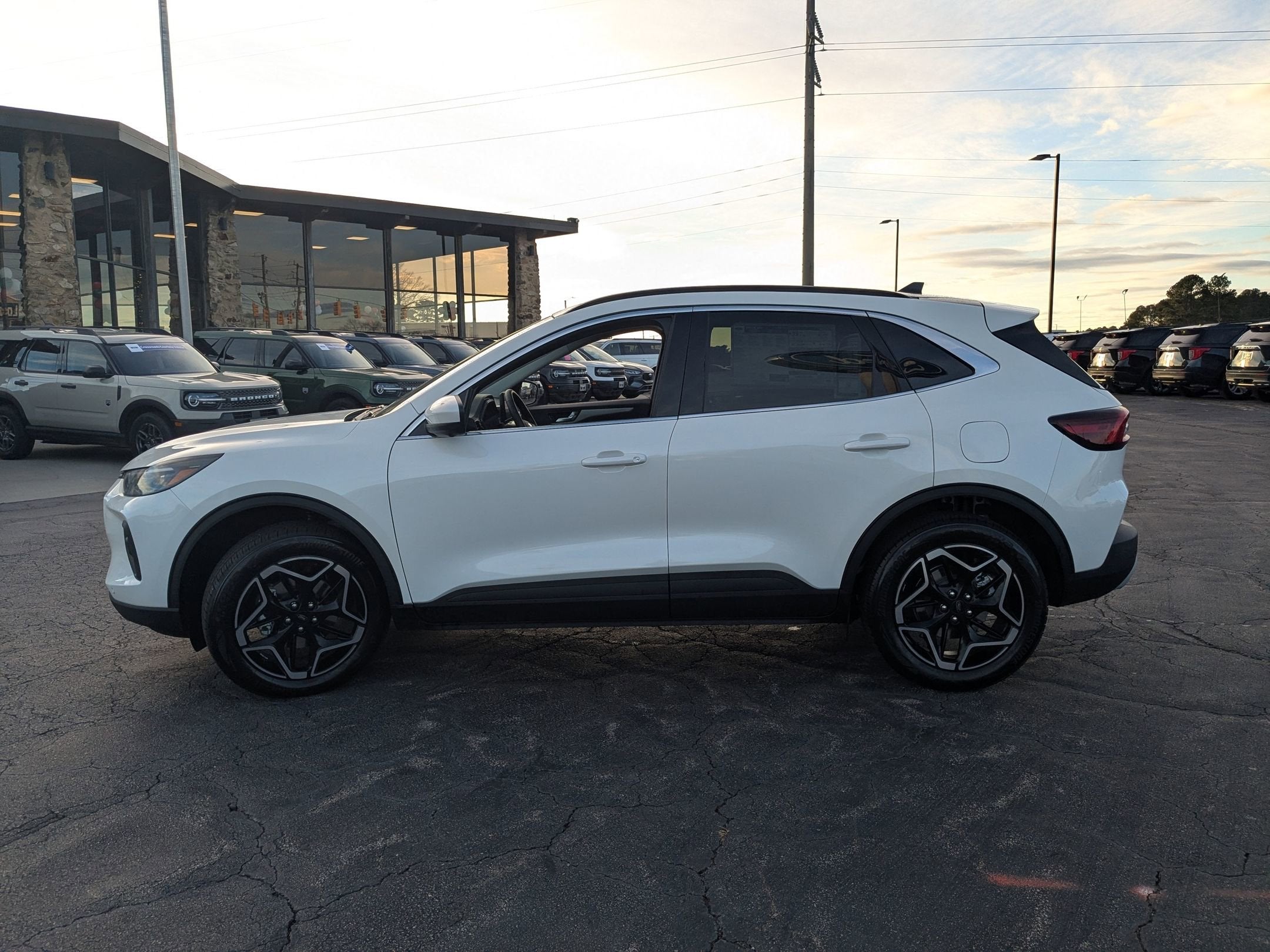 2026 Ford Escape Platinum