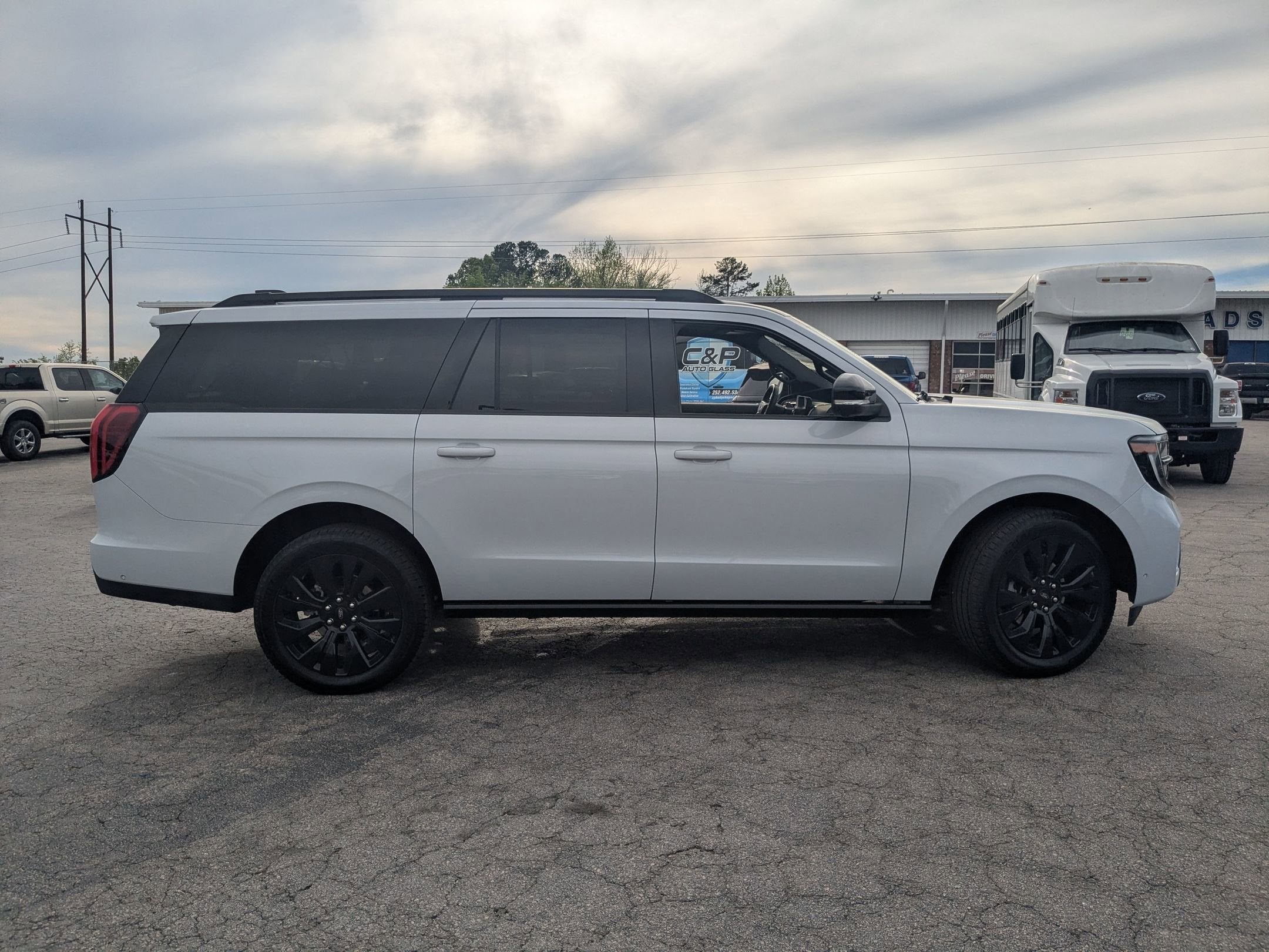 2025 Ford Expedition Max Platinum