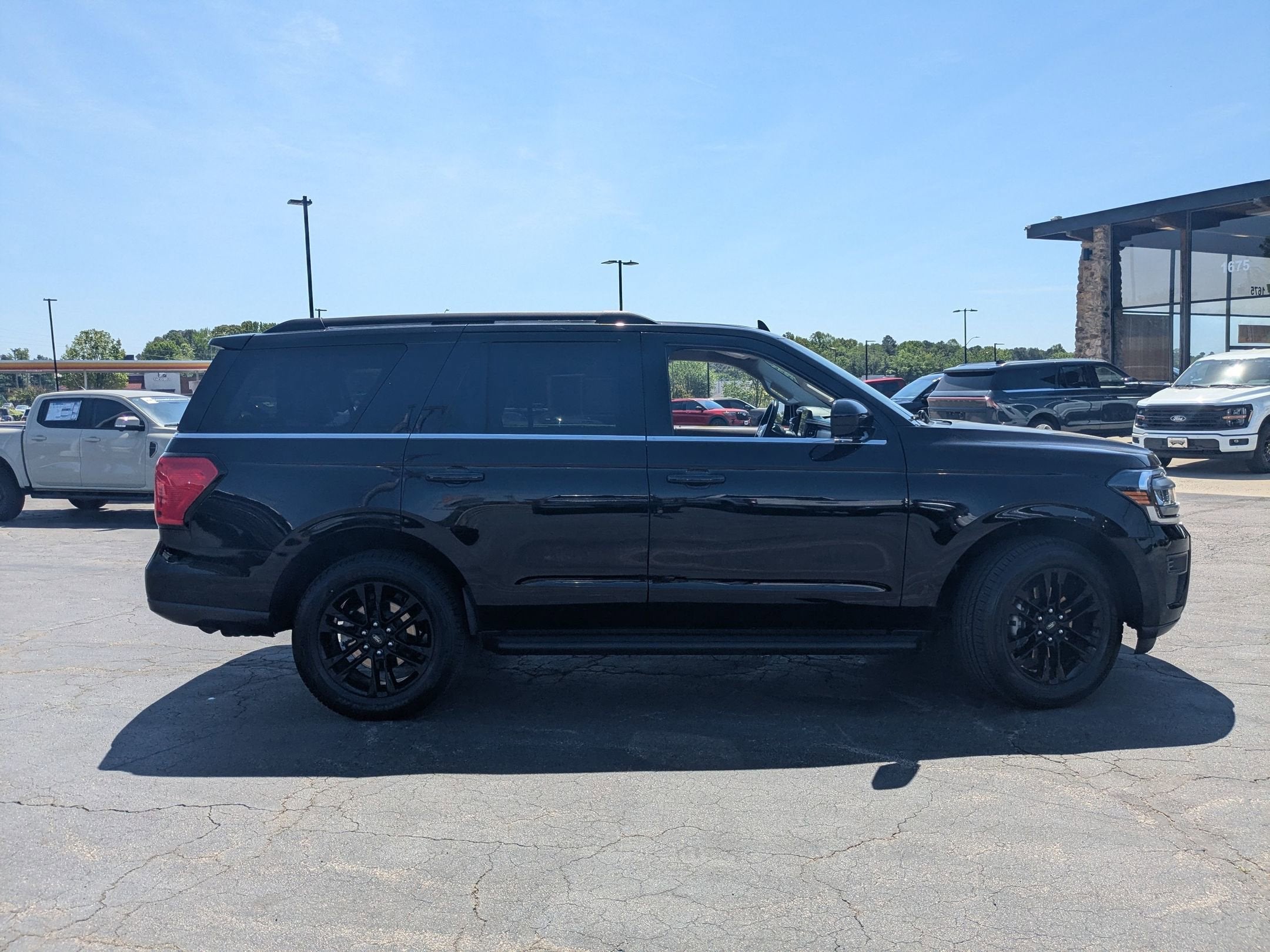 2024 Ford Expedition XLT