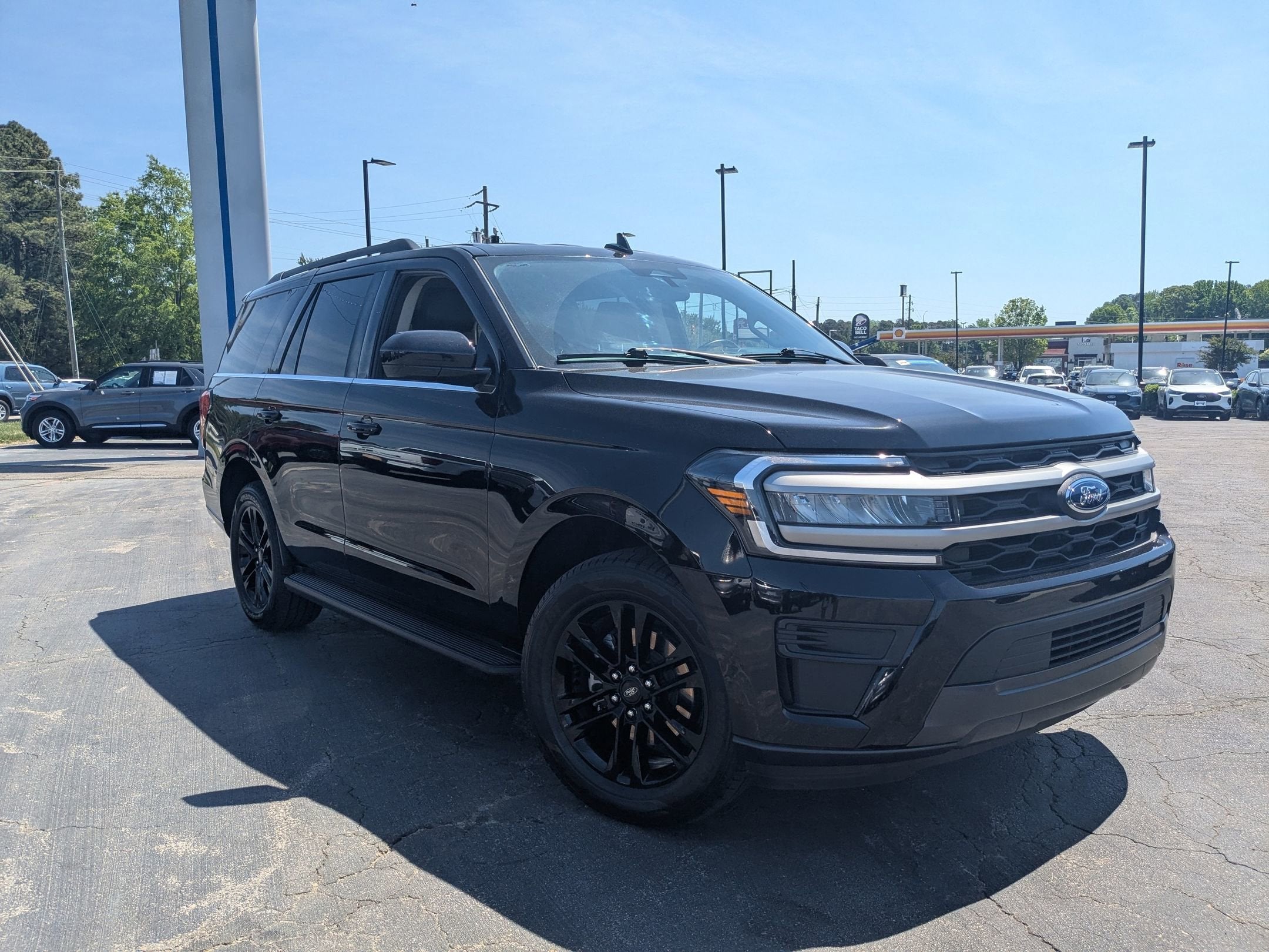 2024 Ford Expedition XLT