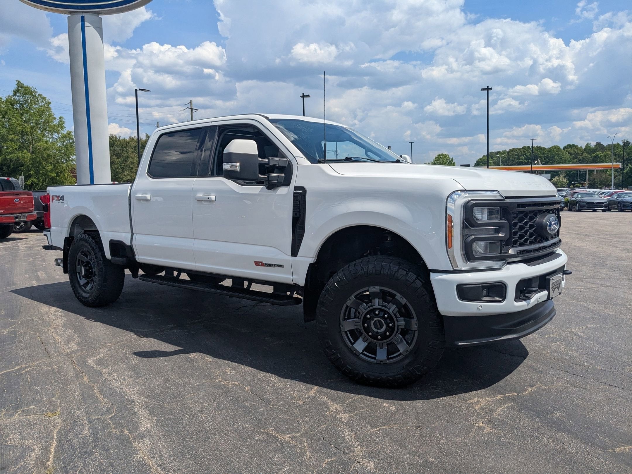2023 Ford Super Duty F-250 SRW LARIAT