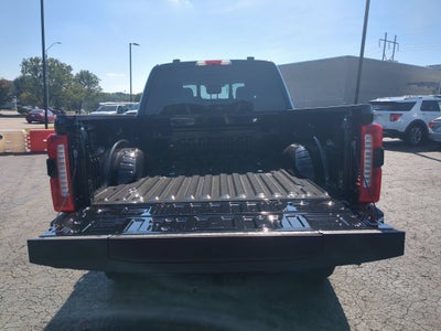 2027 Ford Super Duty F-350 SRW XLT