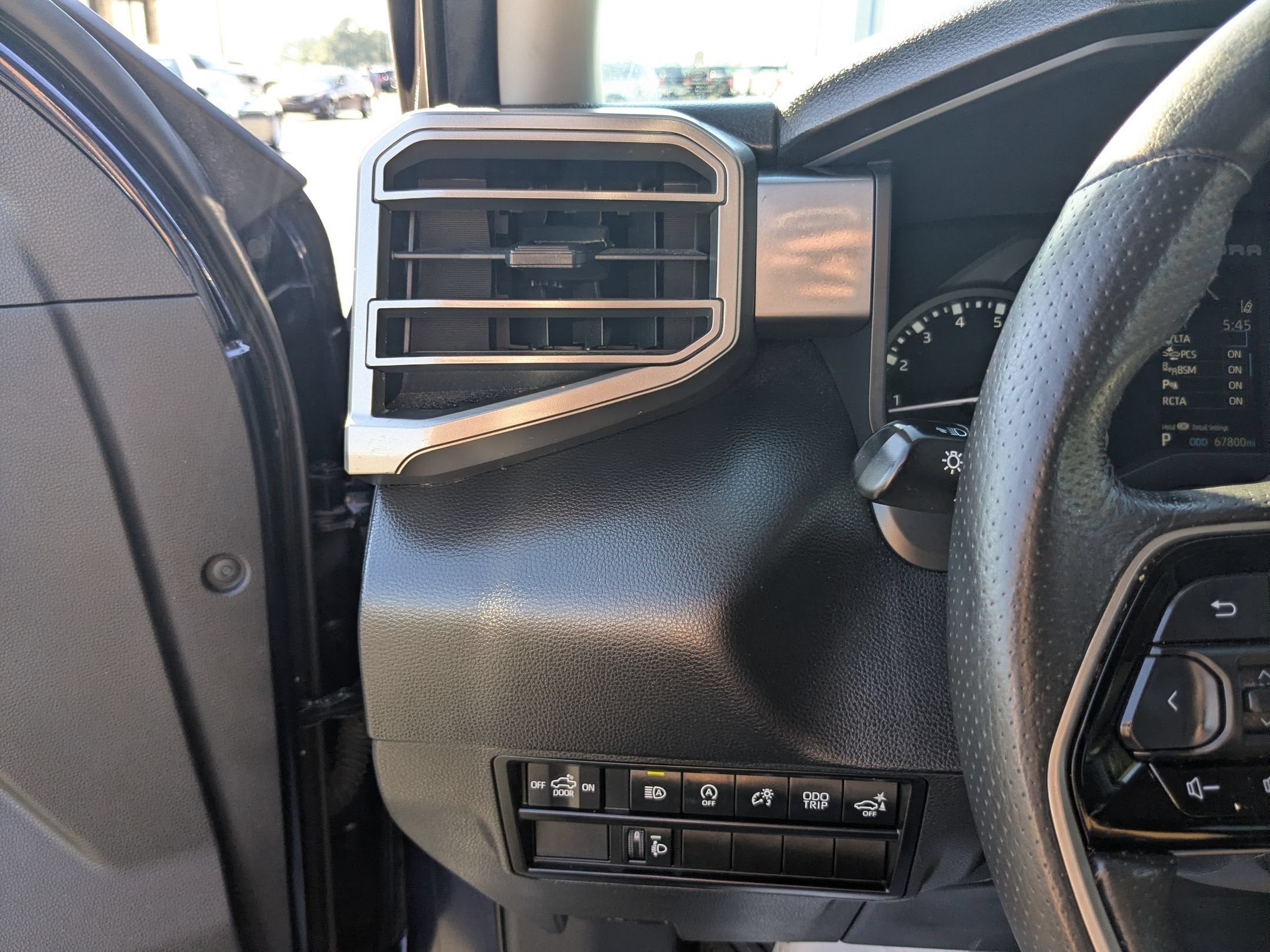 2022 Toyota Tundra 4WD SR5