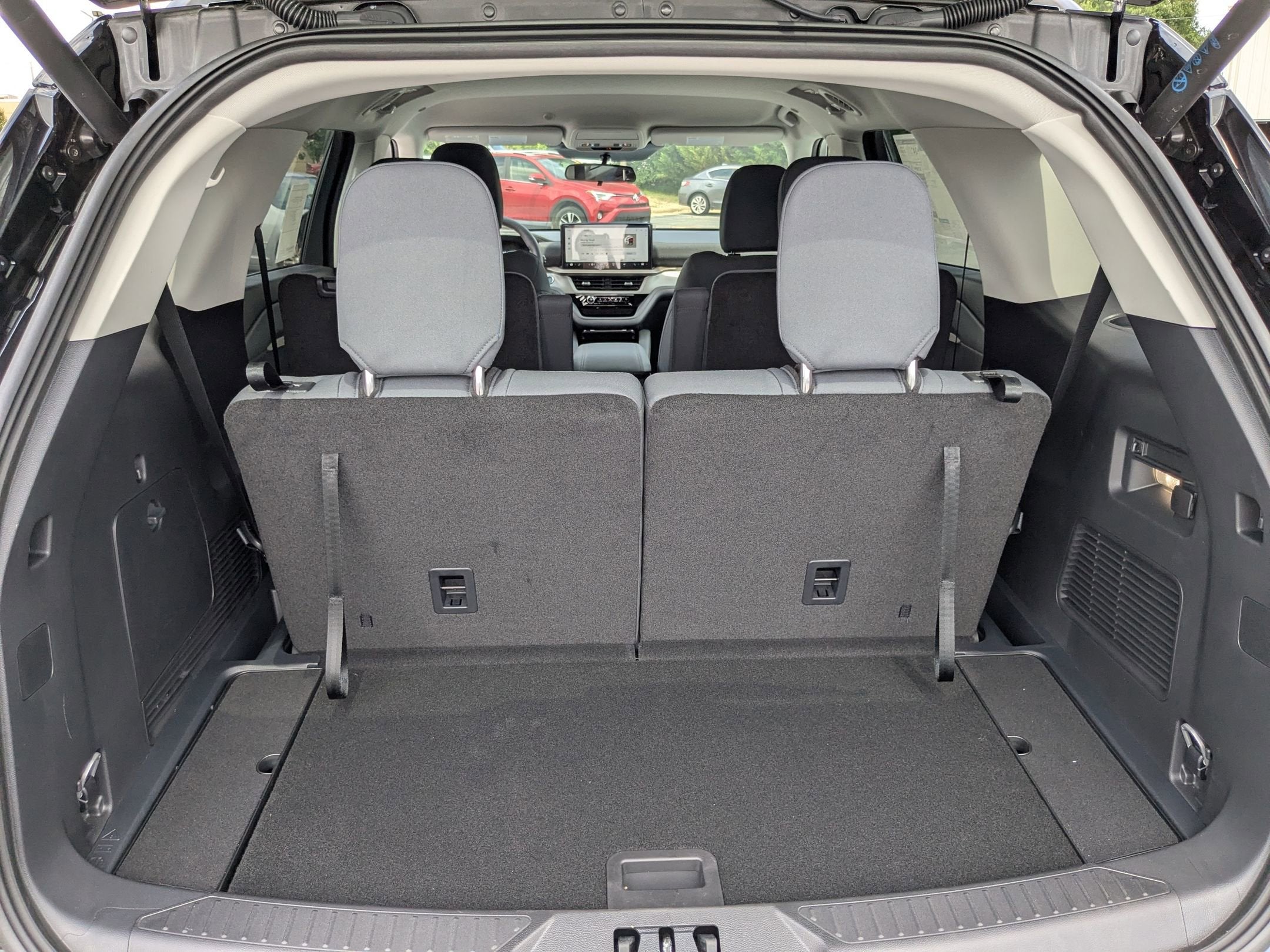 2025 Ford Explorer Active - Crossroads Courtesy Demo